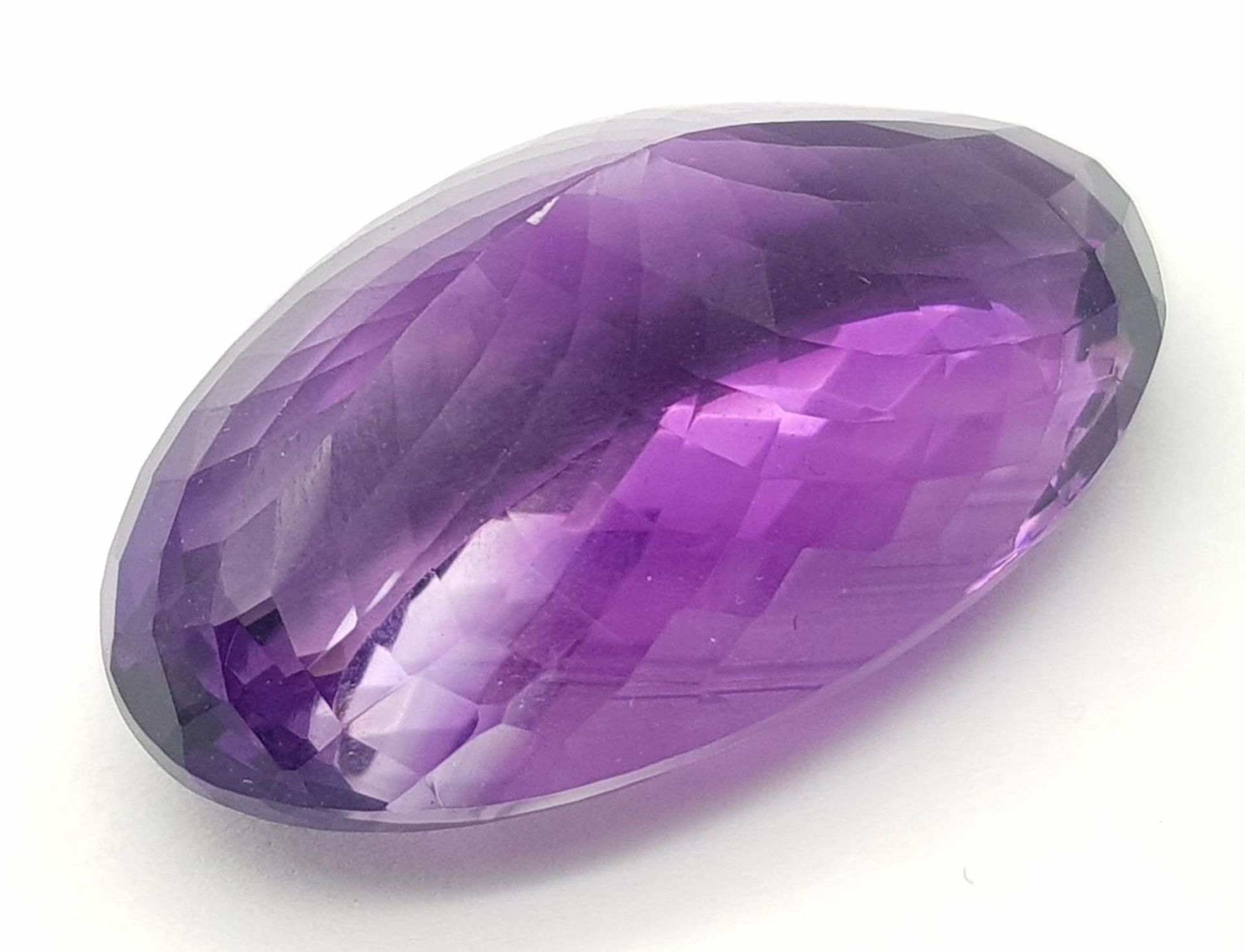 A 109.41ct Gorgeous Faceted Bolivian Amethyst - GFCO Swiss Certified. - Bild 4 aus 6