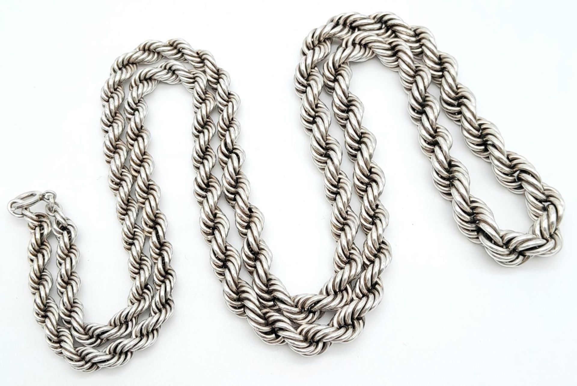 A 925 Silver Graduated Rope Chain Necklace. 89cm length, 80.48g weight.