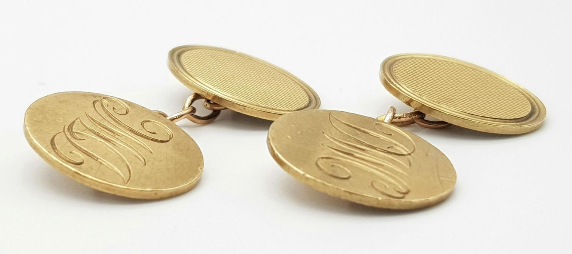 A Pair of Vintage 9K Gold Oval Earrings. Monogram. 10.4g - Image 2 of 4