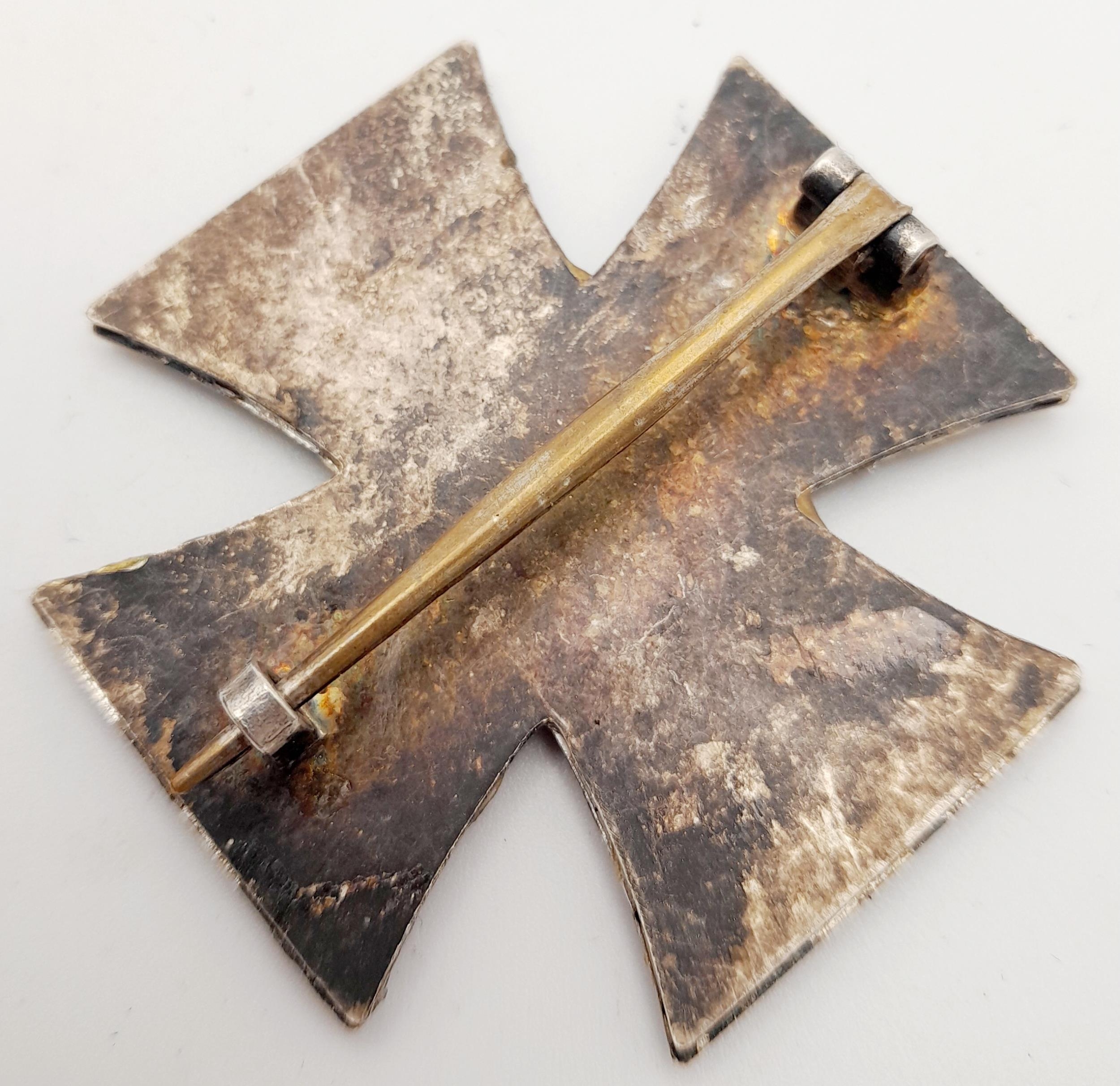 WW2 Cased German Iron Cross 1st Class. The award is of 3 part construction with an iron core. - Image 3 of 4