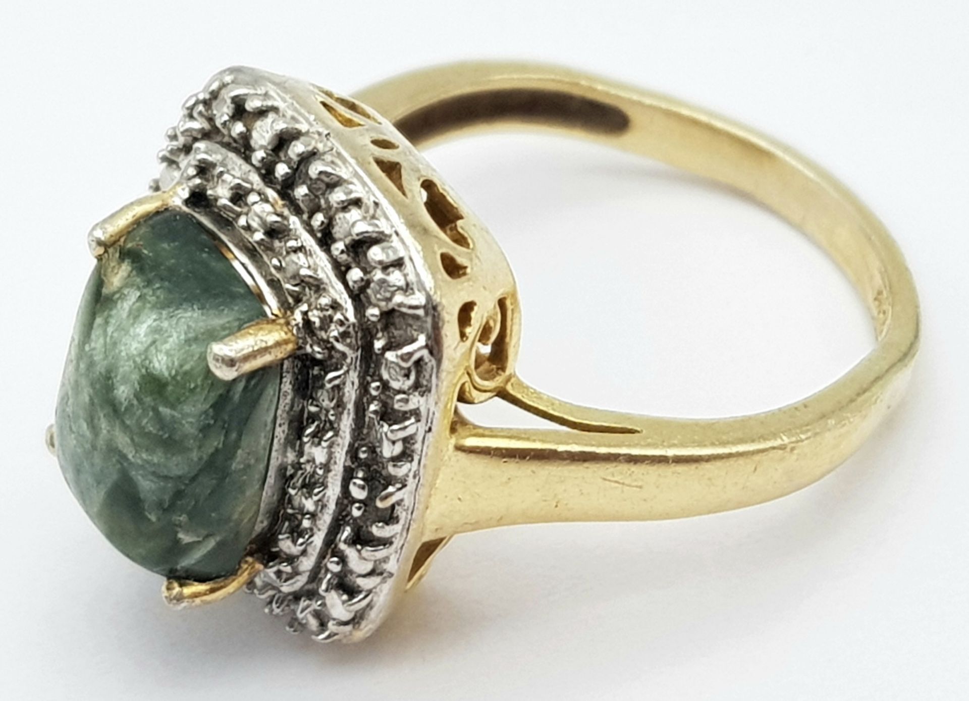 A Vintage Yellow Gold Gilt Sterling Silver Russian Seraphinite and Diamond Tiered Set Ring Size N. - Image 5 of 5