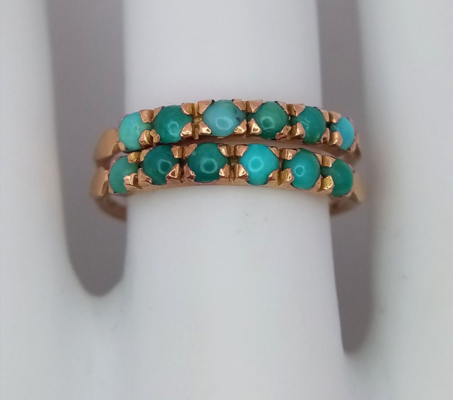 A 14ct Yellow Gold (tested as) Turquoise Stacking Ring, size L, 2.6g total weight. ref: 1513I - Bild 2 aus 5
