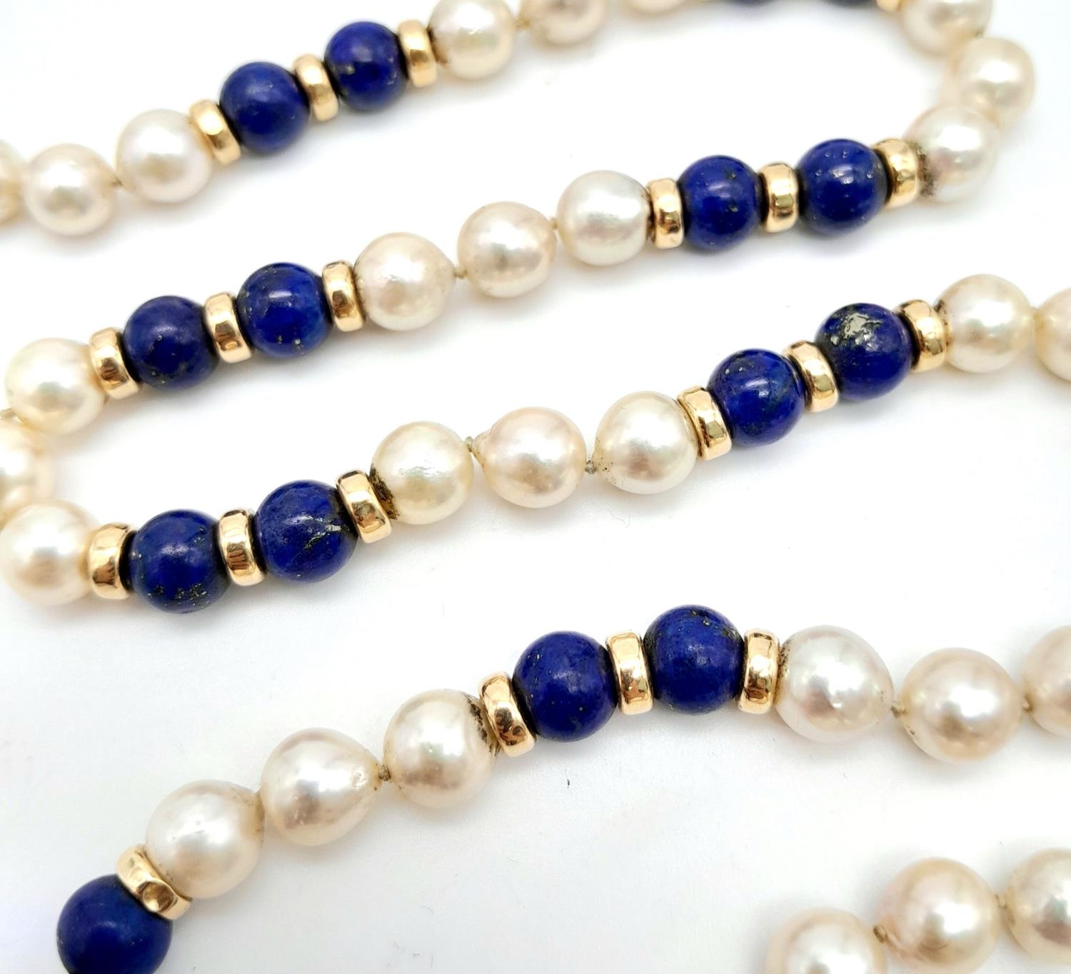A Lapis and Pearl Necklace with 14K Gold Spacers and Clasp. 68cm - Image 4 of 6