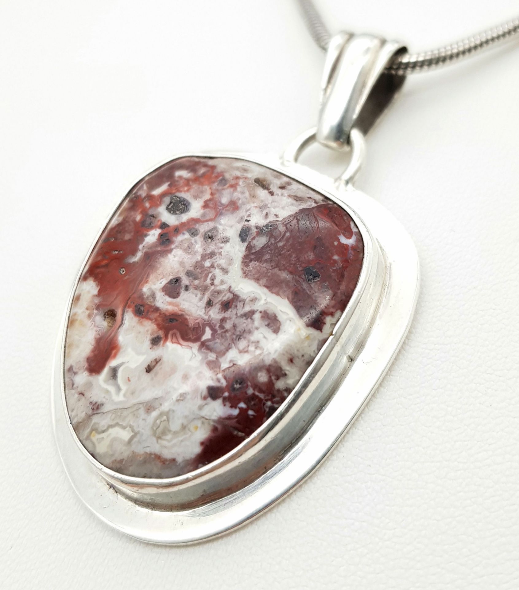 A 925 Silver and Agate Pendant on a 925 Silver Necklace. 35g total weight. 6cm pendant. 42cm - Bild 3 aus 5