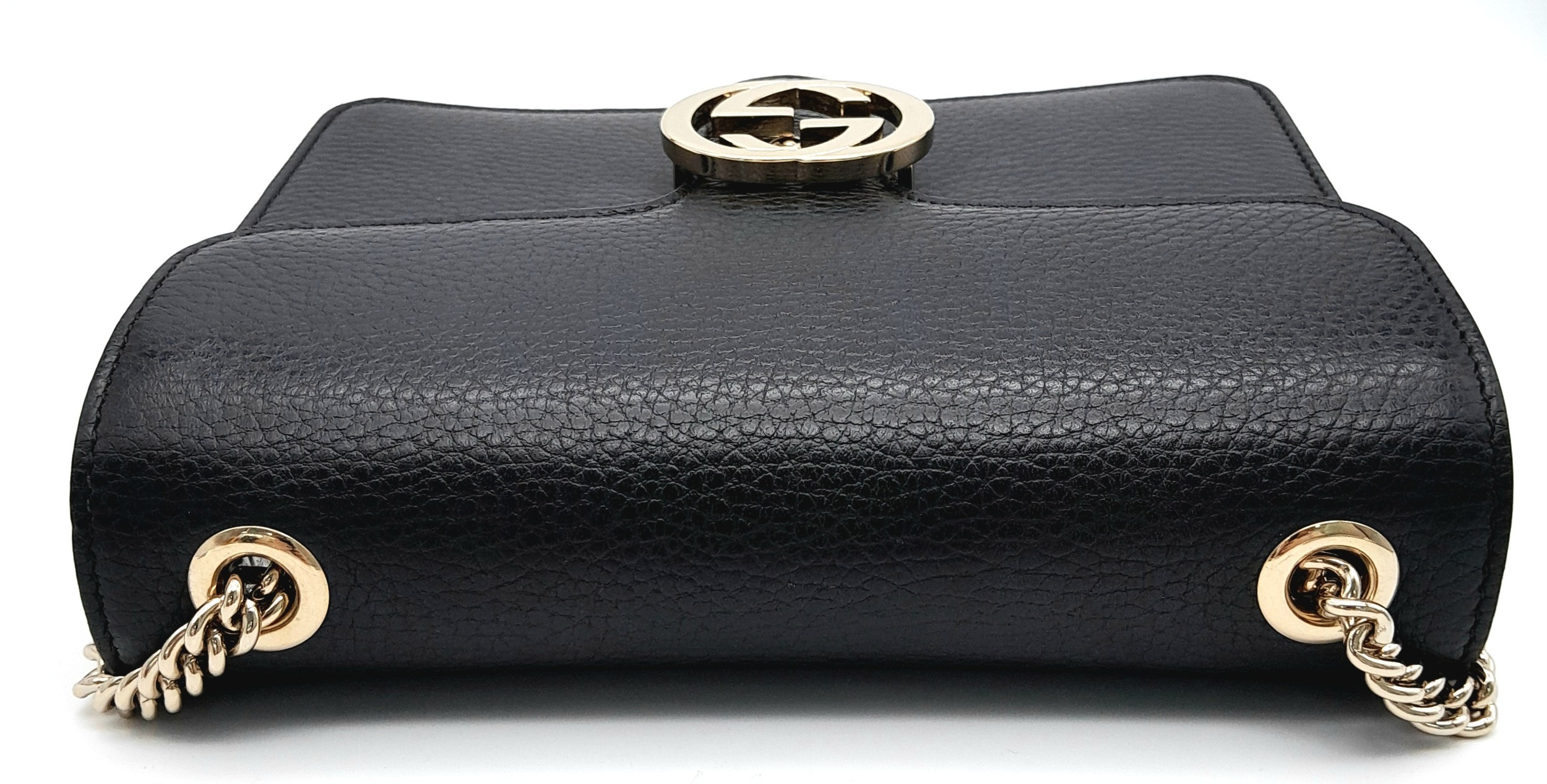 A Gucci Black GG Crossbody Bag. Leather exterior with gold-toned hardware, chain and leather - Image 3 of 11