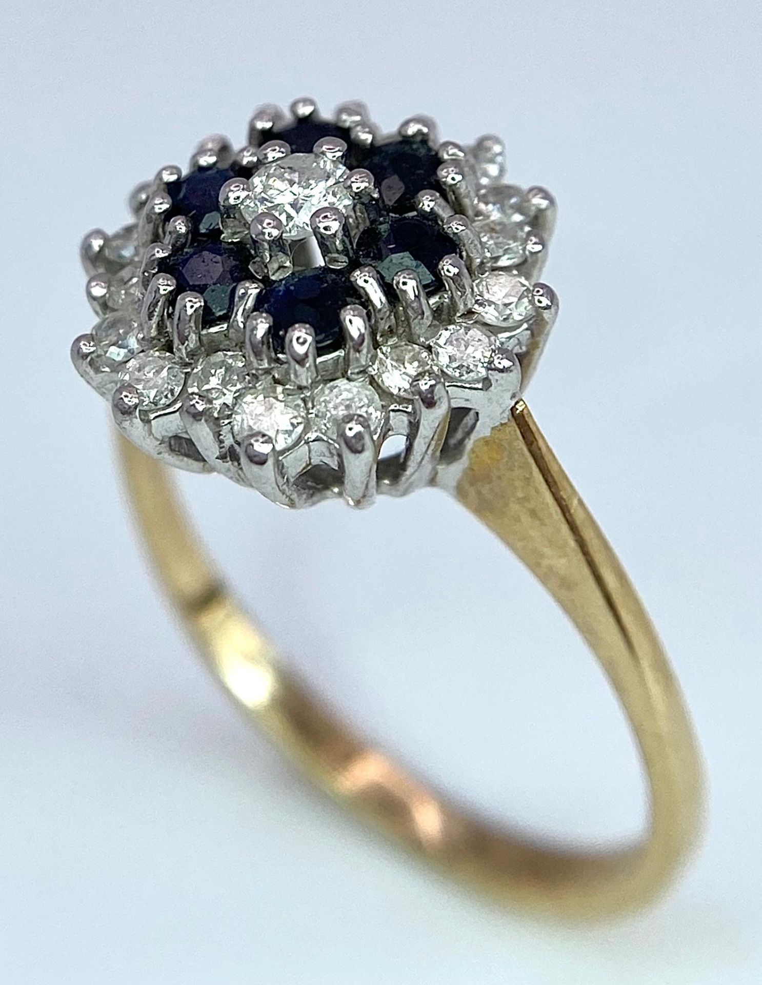 A 9K YELLOW GOLD DIAMOND & SAPPHIRE CLUSTER RING 2.5G SIZE J SPAS 9019 - Image 3 of 7