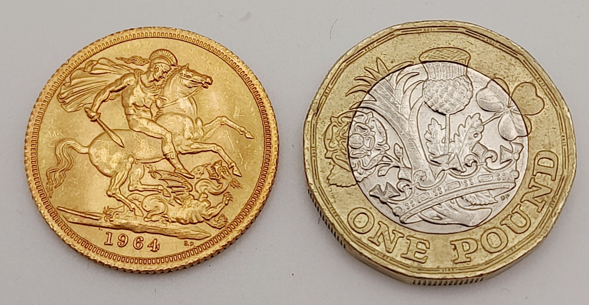 A 1964 22K Gold Queen Elizabeth II Full Sovereign Coin. - Image 4 of 4