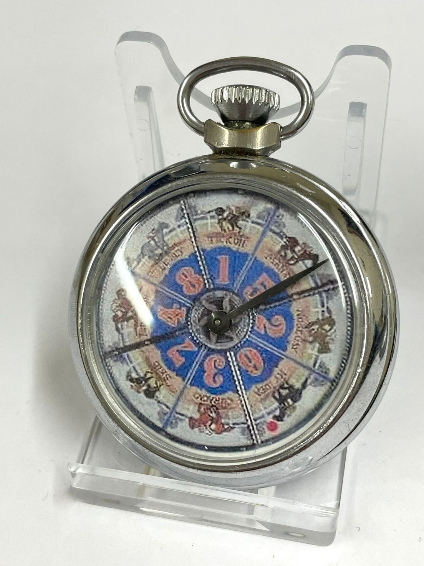A Vintage gambling spinning horse racing gaming pocket watch . In working order. - Image 2 of 2