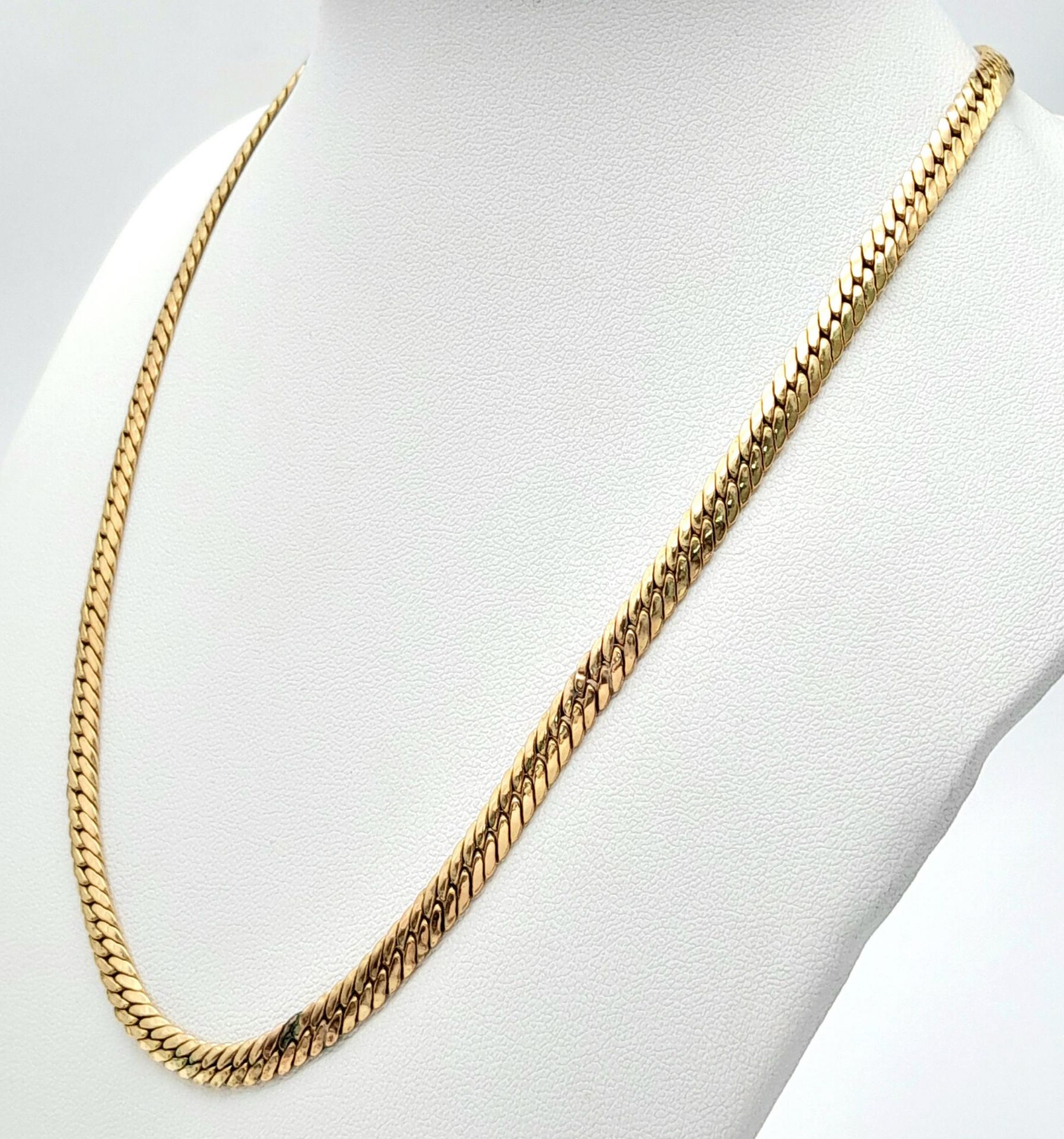 A 9K Yellow Gold Herringbone Chain. 40cm. 10.75g - Image 4 of 6