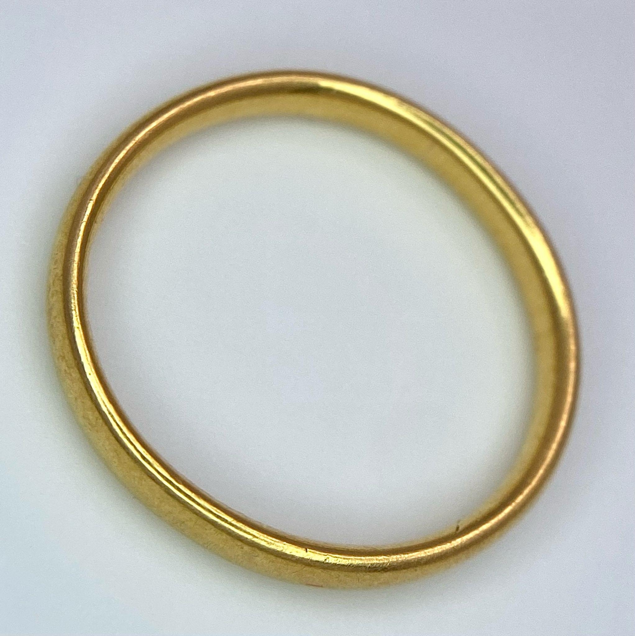 A Vintage 22k Yellow Gold Band Ring. 3mm width. Size L. 2.85g weight. Full UK hallmarks. - Image 3 of 4