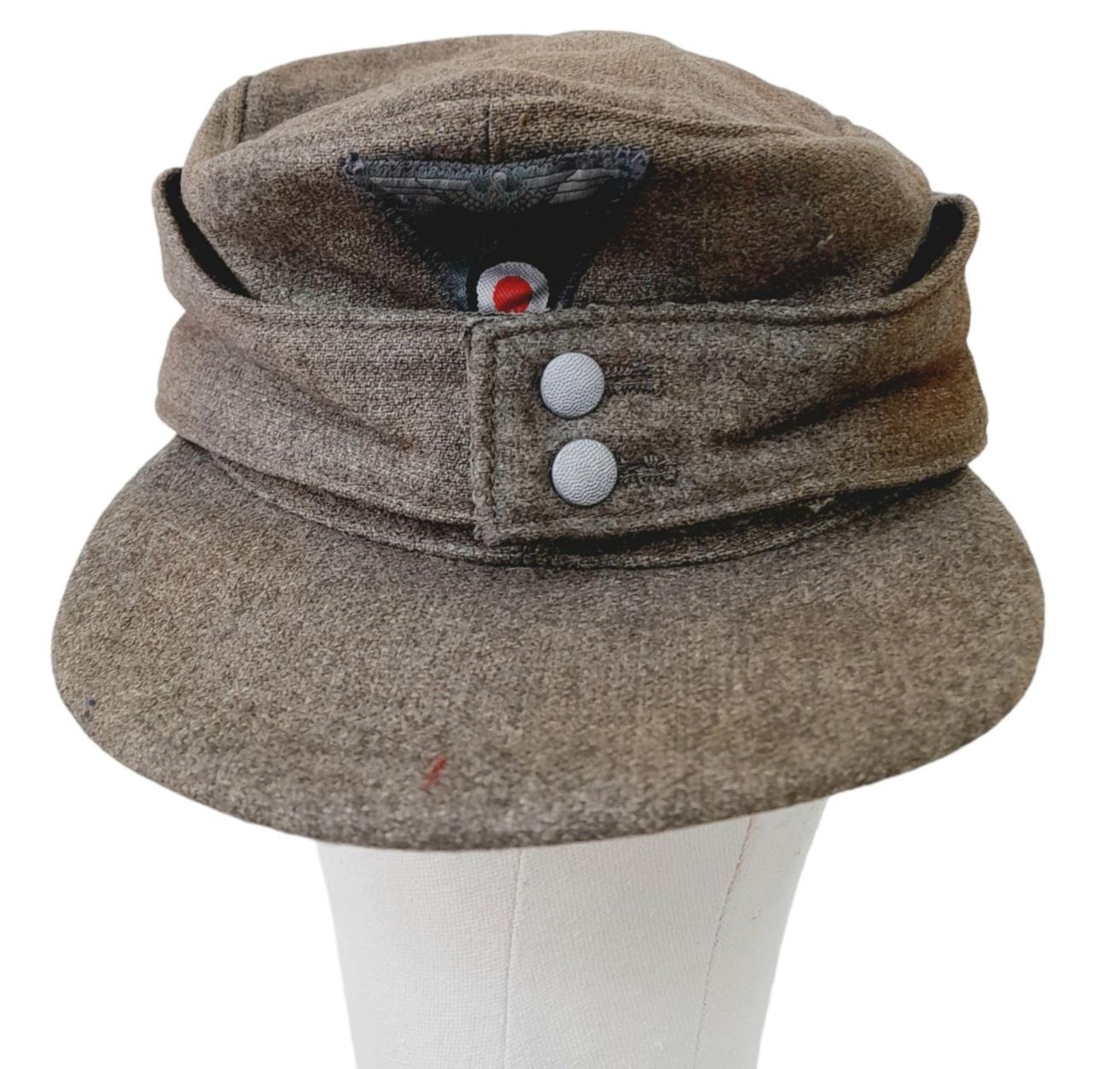 WW2 German M43 Cap with a “Jägers” Qualification Badge. The Jägers were an elite unit of Mountain - Image 4 of 6