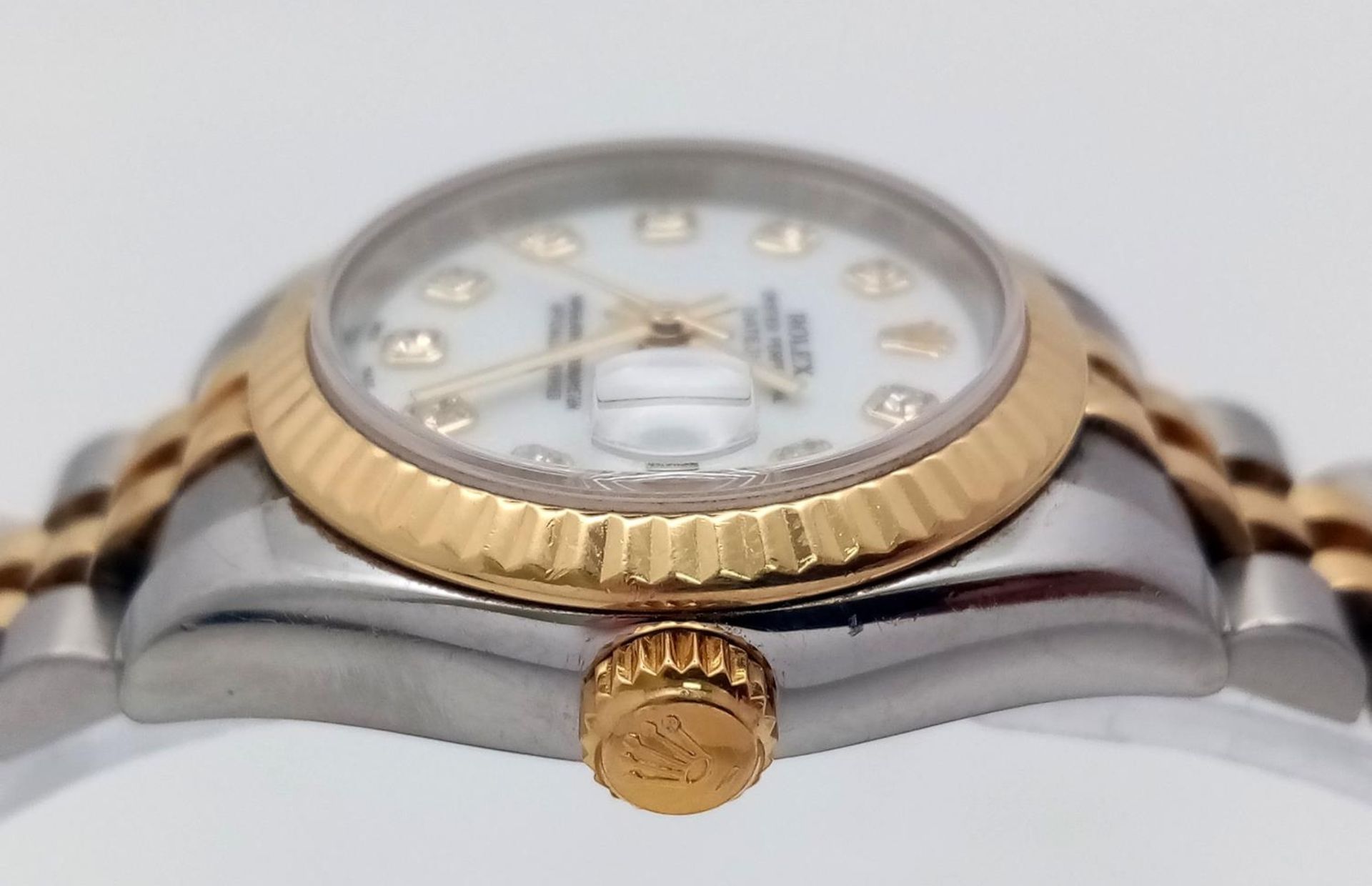 A Rolex Oyster Perpetual Datejust, Diamond Bi-Metal Ladies Watch. 18k gold and stainless steel - Bild 6 aus 9