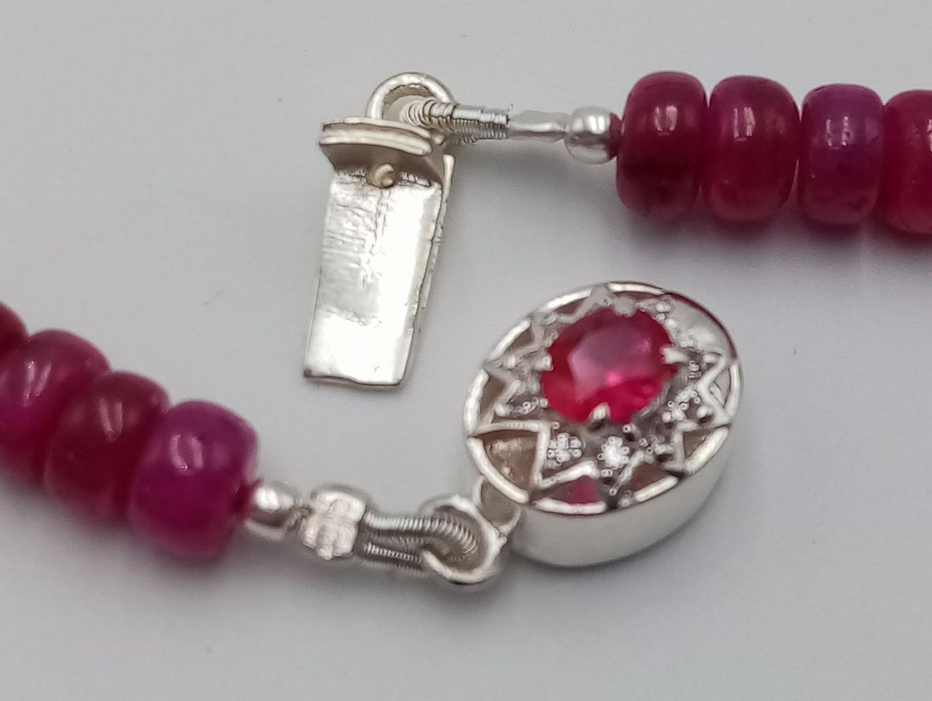 A 150ctw Ruby Rondelle Necklace with Ruby and 925 Silver Clasp. 40cm length. Ref: CD-1274 - Bild 3 aus 4