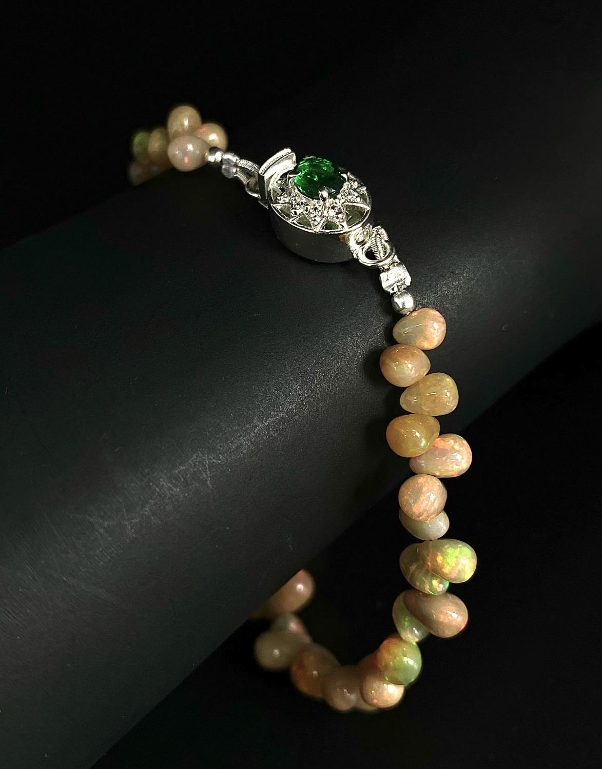 A 120ctw Opal Gemstone Necklace with Matching Bracelet. 925 Silver and emerald clasp. 44cm and 16cm. - Image 3 of 5
