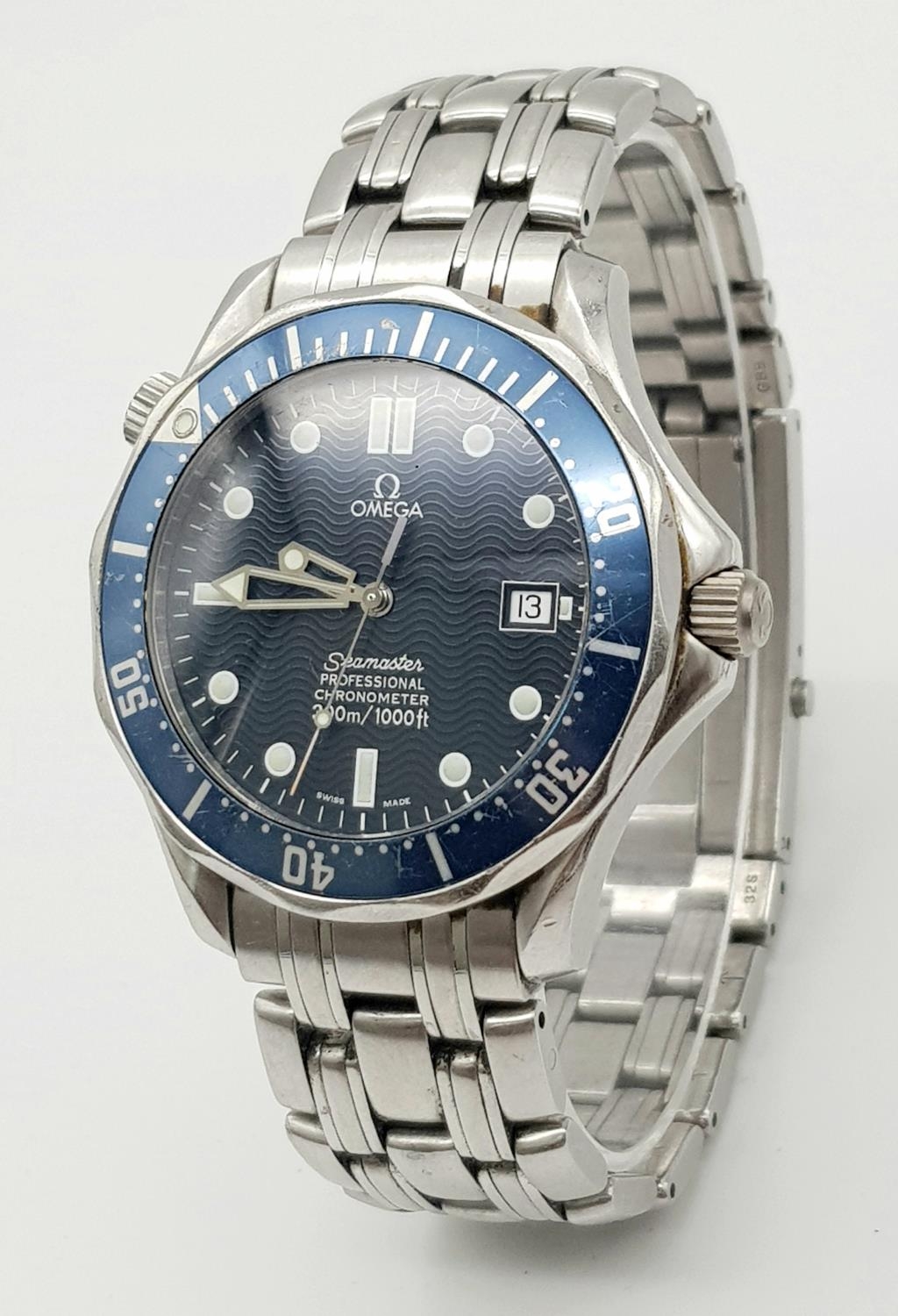 An Omega Seamaster Professional Automatic Gents Watch. Model 2532. Stainless steel bracelet and case