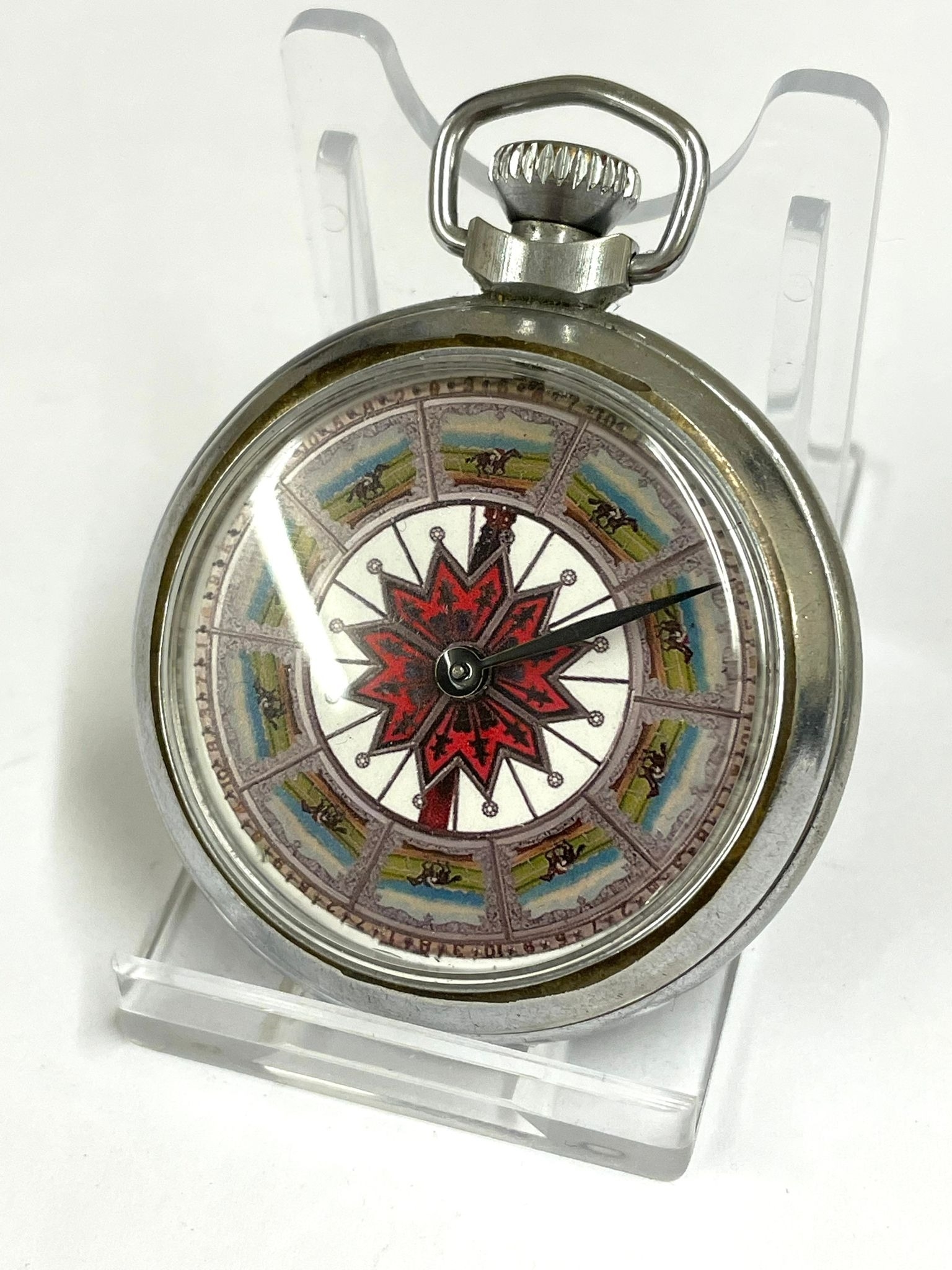 A Vintage gambling spinning horse racing gaming pocket watch . In working order. - Image 2 of 2