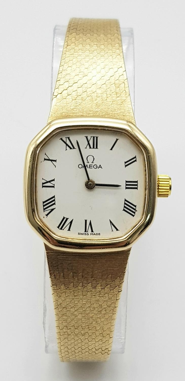 A Beautiful Vintage Omega 9K Gold Ladies Mechanical Watch. 9k gold bracelet and case - 23mm. White - Image 2 of 6