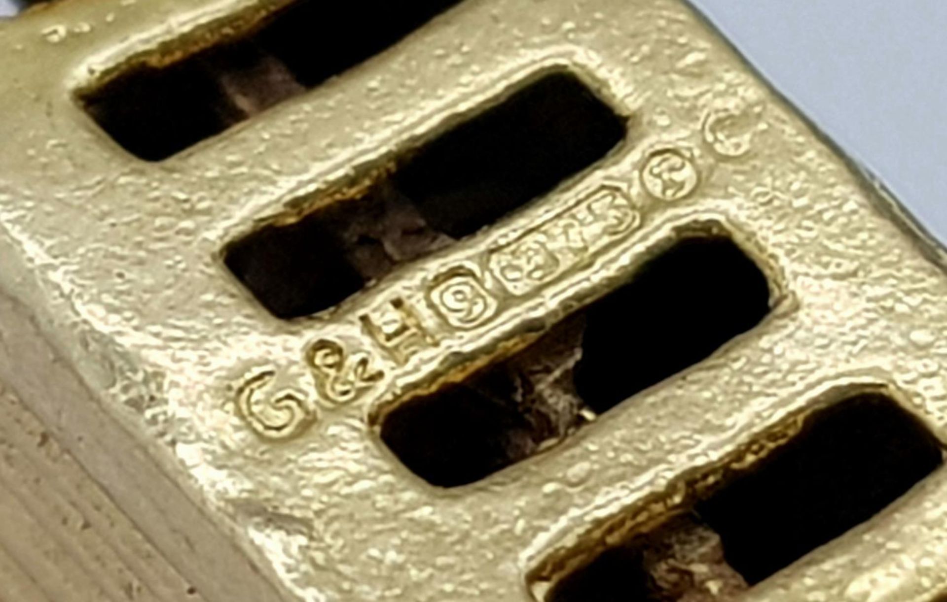 A 9K YELLOW GOLD TOASTER CHARM, WHICH HAS TOAST THAT YOU CAN FLIP OUT VERY CUTE 5.5G , approx 20mm x - Bild 4 aus 5