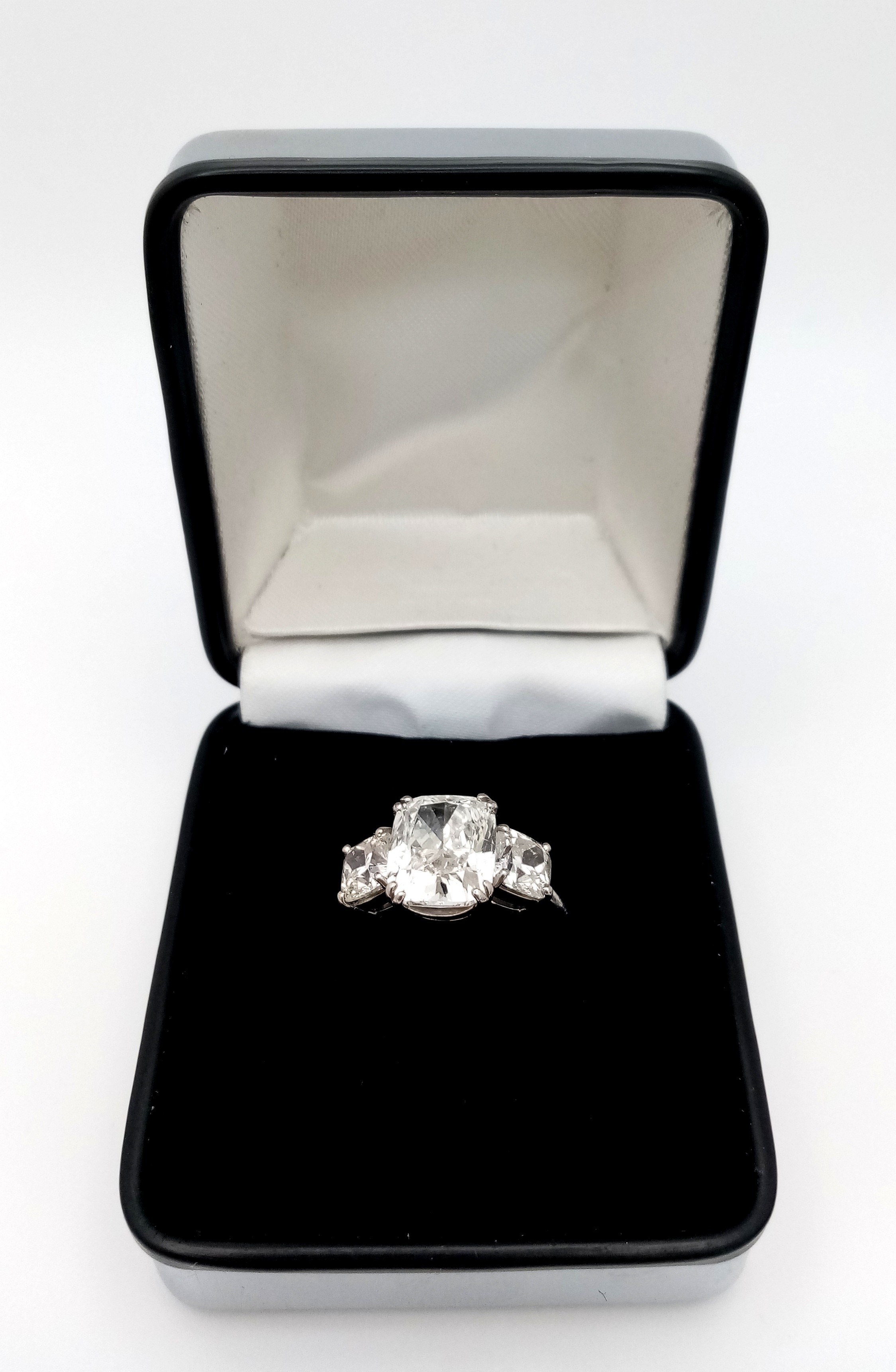 A Breathtaking 4.01ct GIA Certified Diamond Ring. A brilliant cushion cut 4.01ct central diamond - Image 15 of 22