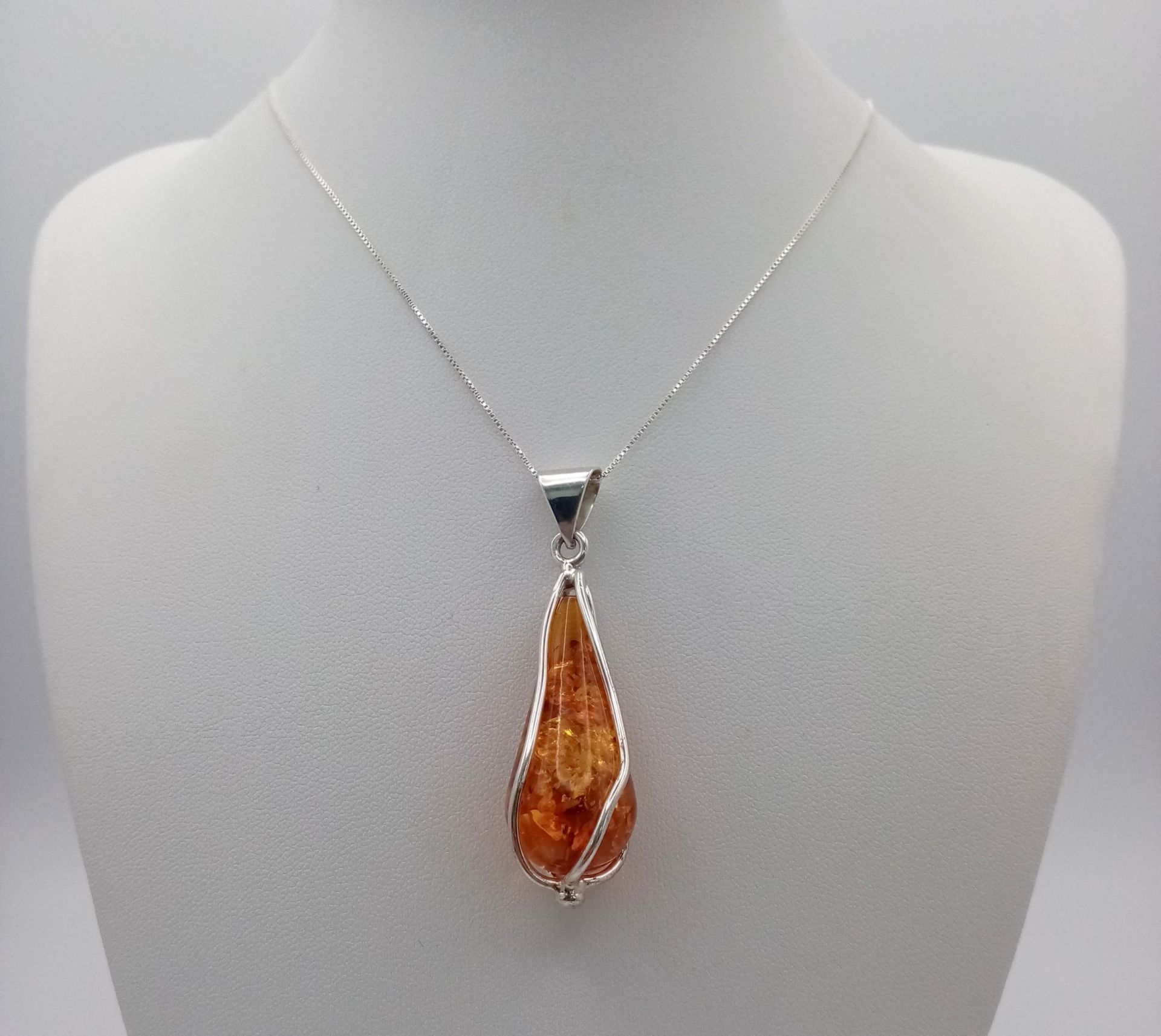 An Unworn, Fully Certified Limited Edition (1 of 50), Sterling Silver and Baltic Cognac Amber - Bild 2 aus 5