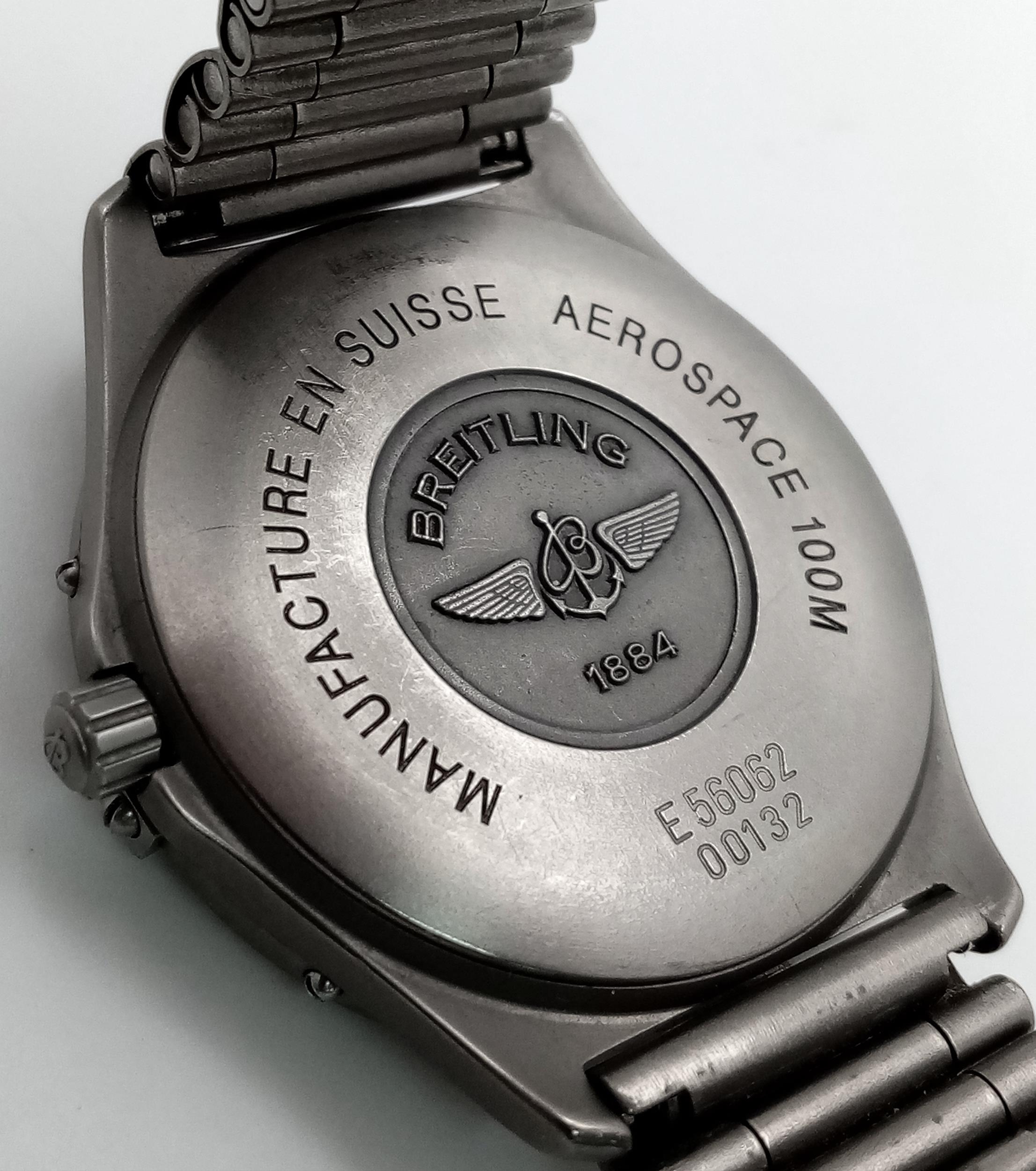 A Breitling E56062 Aerospace Quartz Pilots Watch. Titanium bracelet and case - 40mm. Blue dial - Image 7 of 9