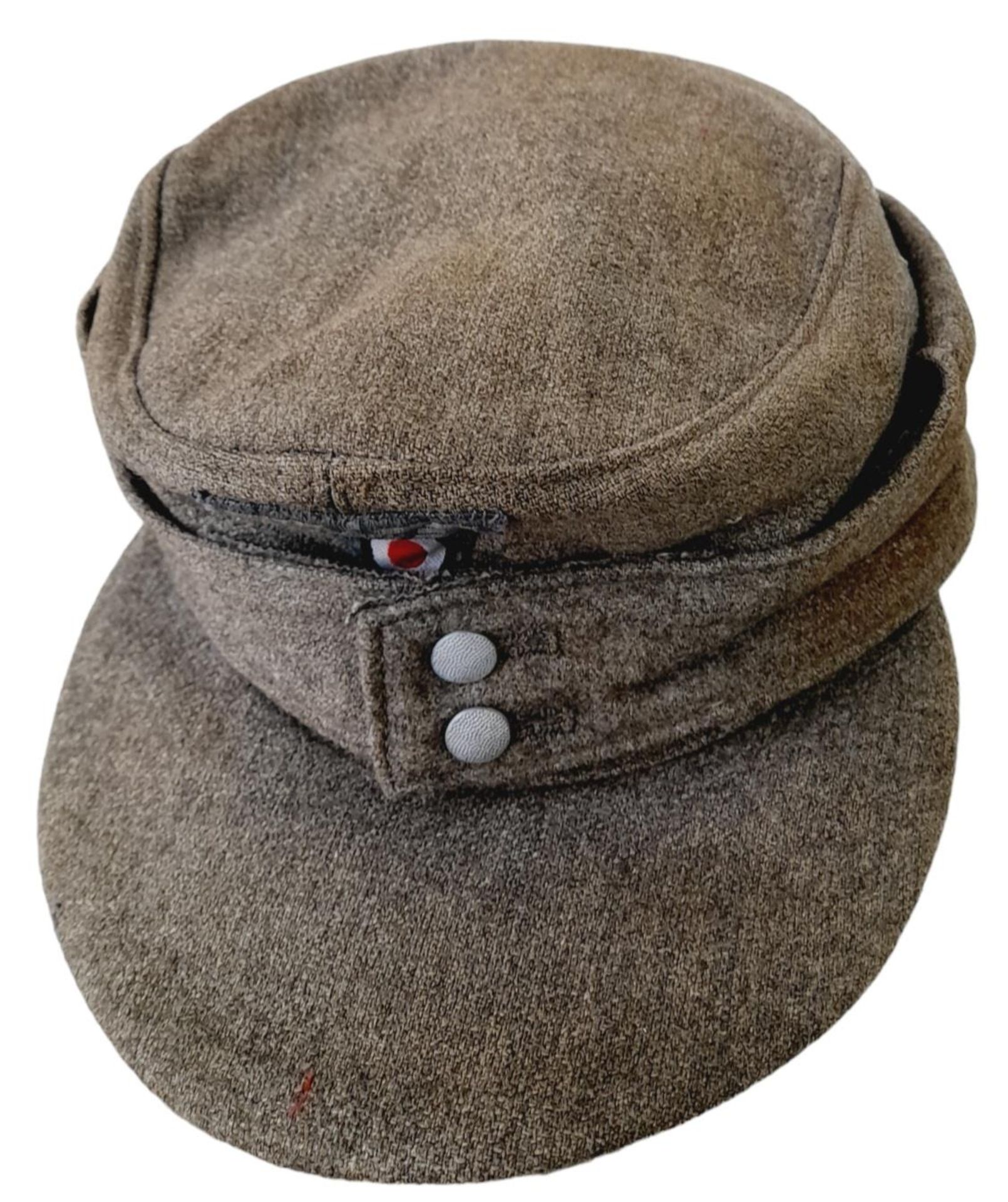 WW2 German M43 Cap with a “Jägers” Qualification Badge. The Jägers were an elite unit of Mountain - Image 2 of 6