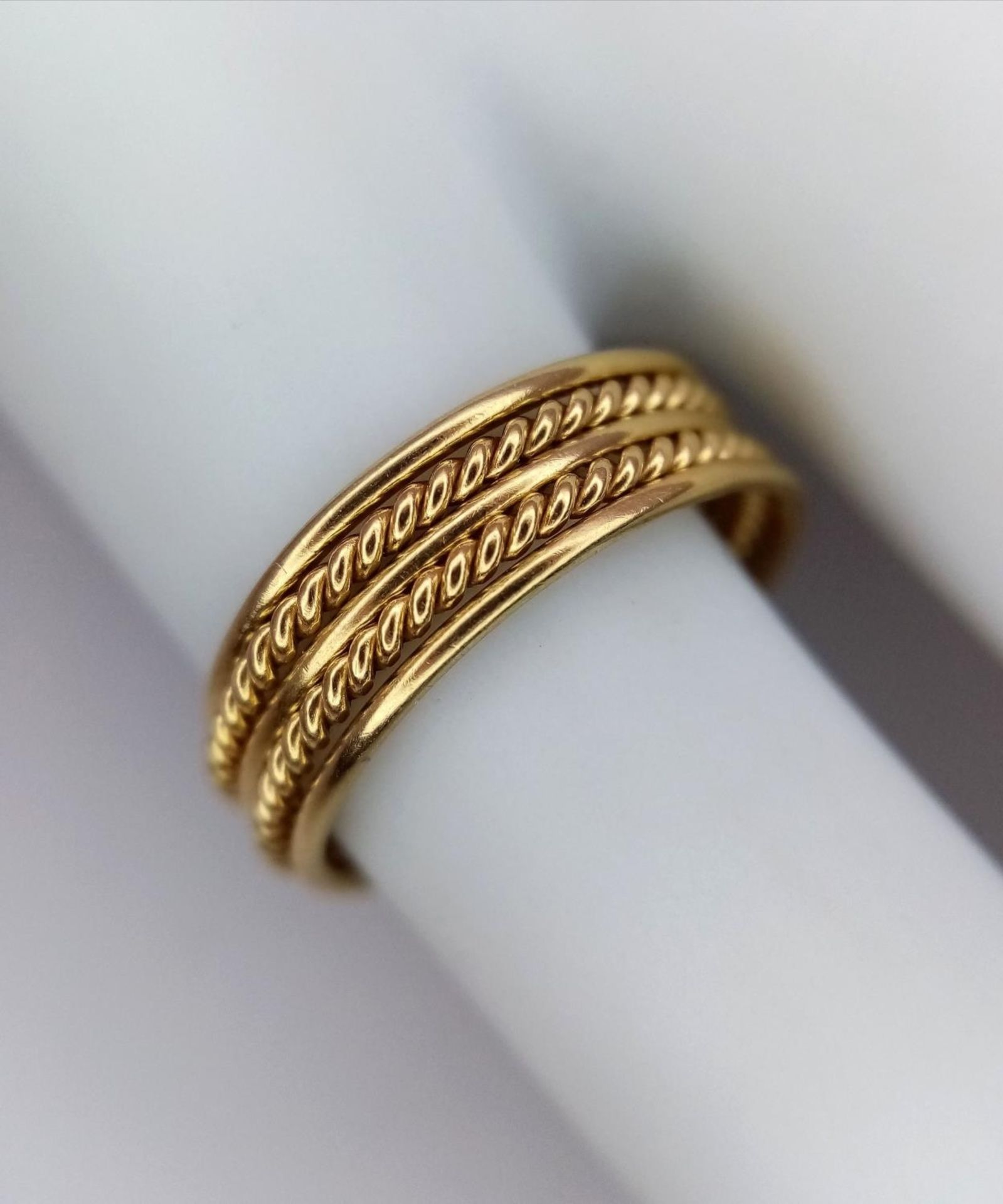 A 16ct Yellow Gold (tested as) Stacking Ring, size I, 2.7g total weight. ref: 1515I - Image 3 of 5