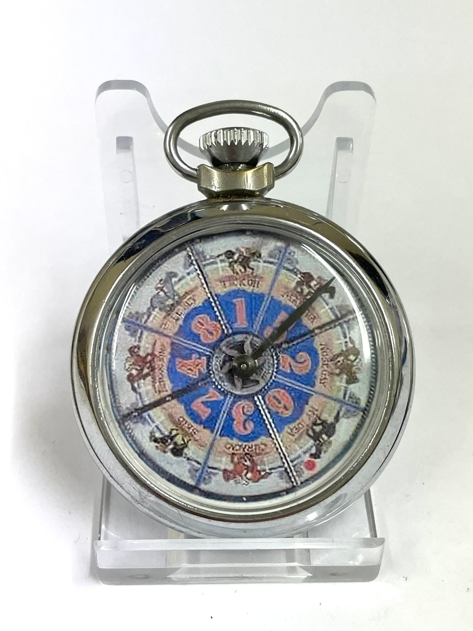 A Vintage gambling spinning horse racing gaming pocket watch . In working order.