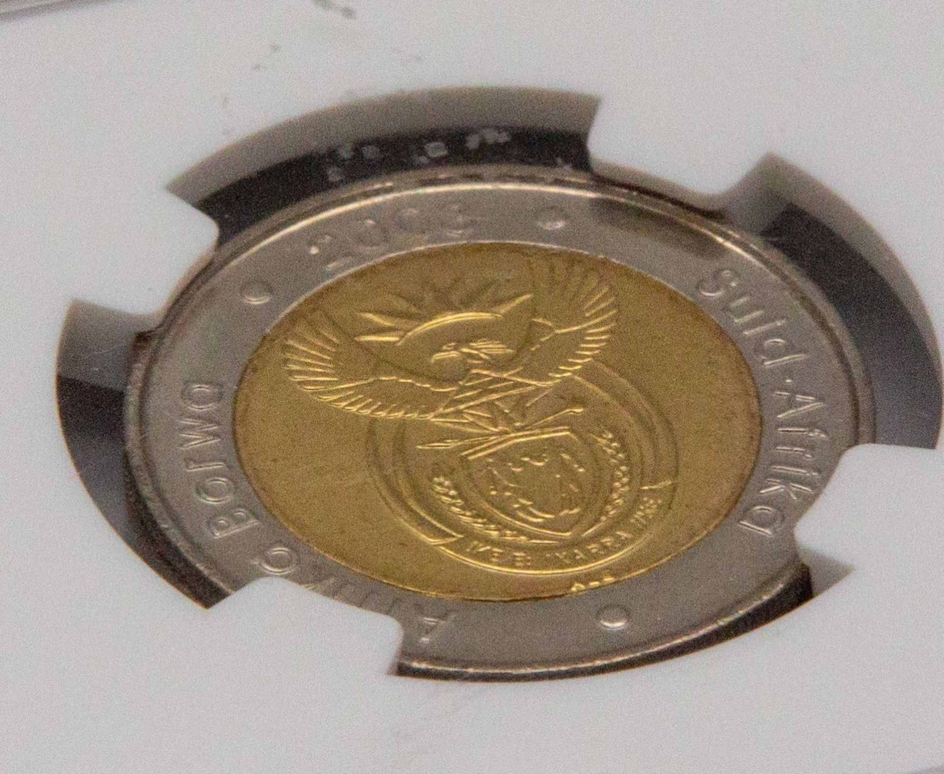 Two Commemorative NGC Sealed Proof Nelson Mandela Coins. - Bild 3 aus 7