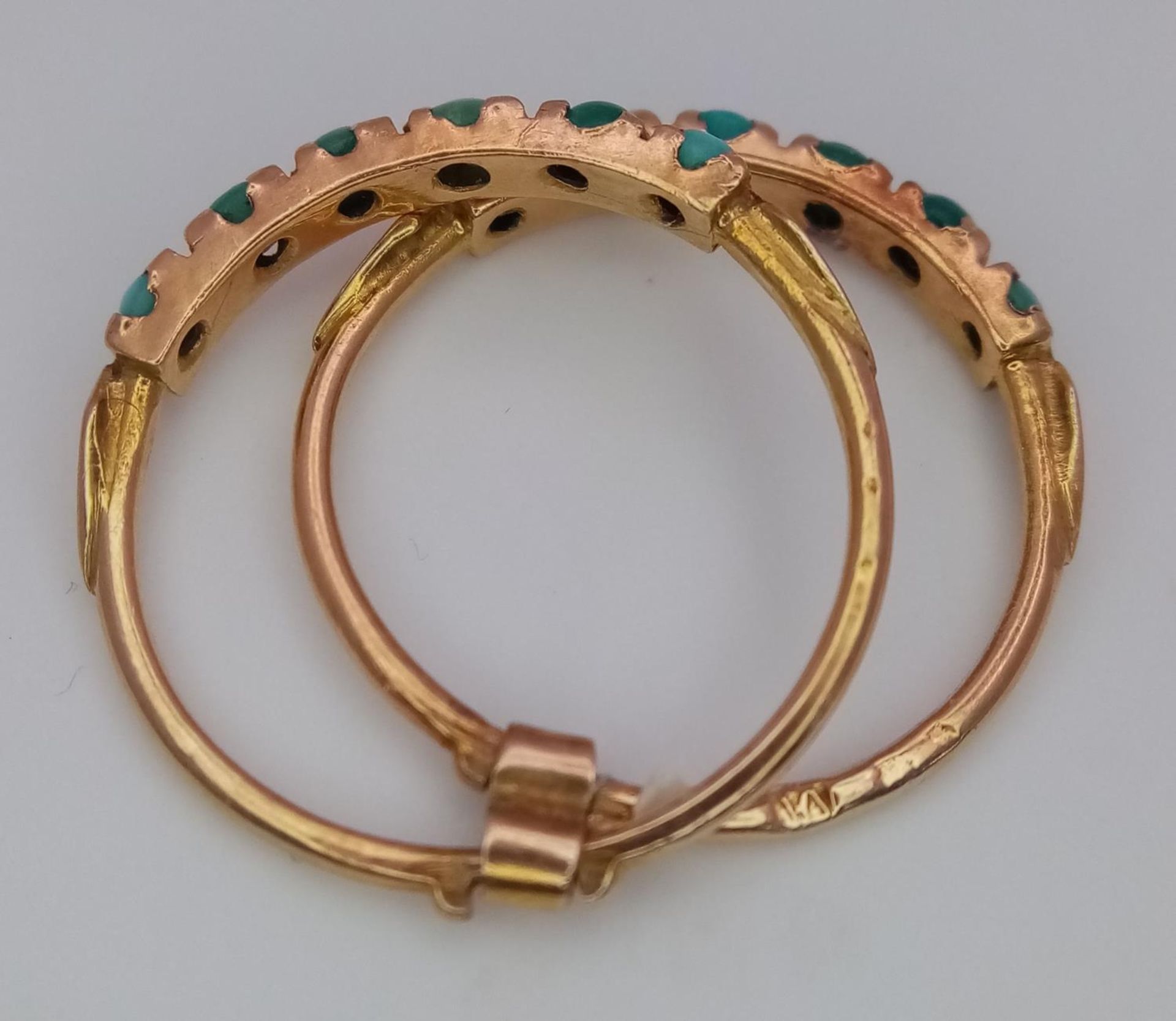 A 14ct Yellow Gold (tested as) Turquoise Stacking Ring, size L, 2.6g total weight. ref: 1513I - Bild 3 aus 5