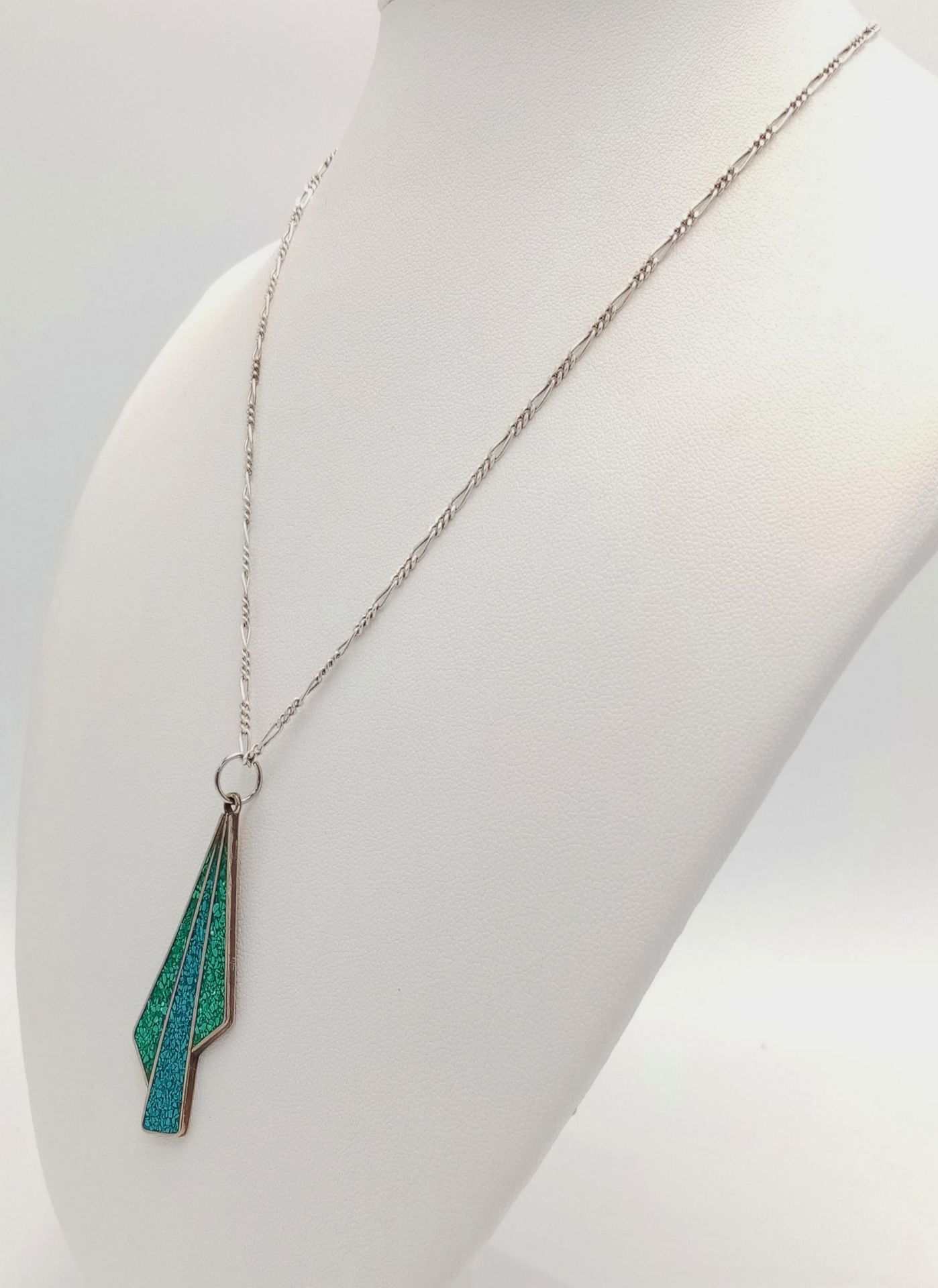 A Vintage Alpaca Turquoise Set Sterling Silver Necklace. 40cm Length. Pendant Measures 5cm Length. - Bild 2 aus 6