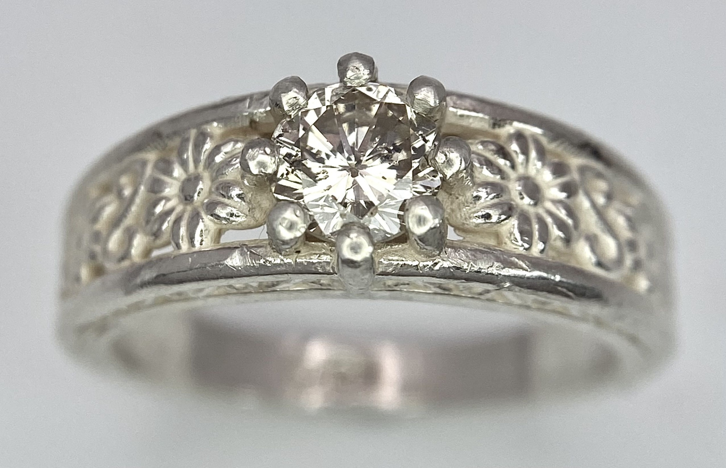 A 0.42ct Diamond Solitaire Ring - Set in 925 Silver. Size J. - Image 3 of 6