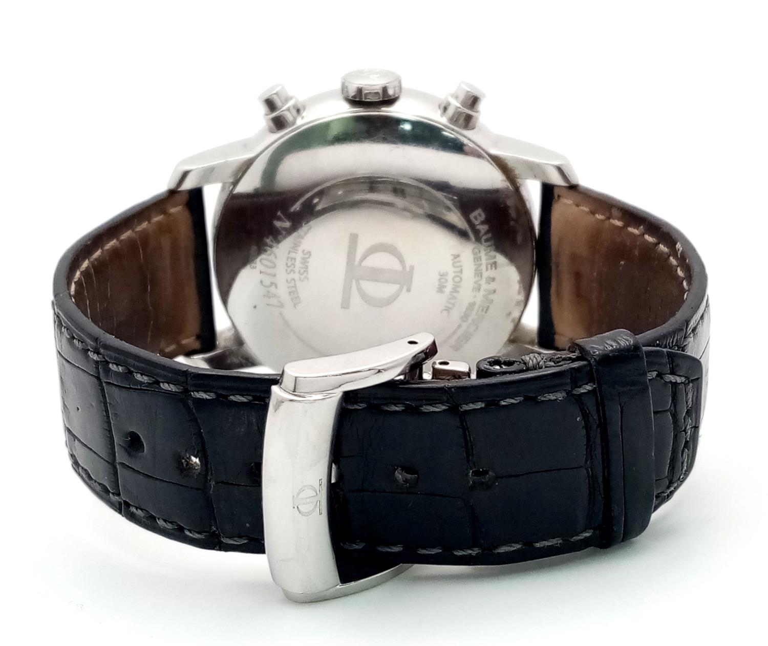 A Baume and Mercier Automatic Gents Watch. Black leather strap. Stainless steel case - 42mm. White - Image 7 of 9