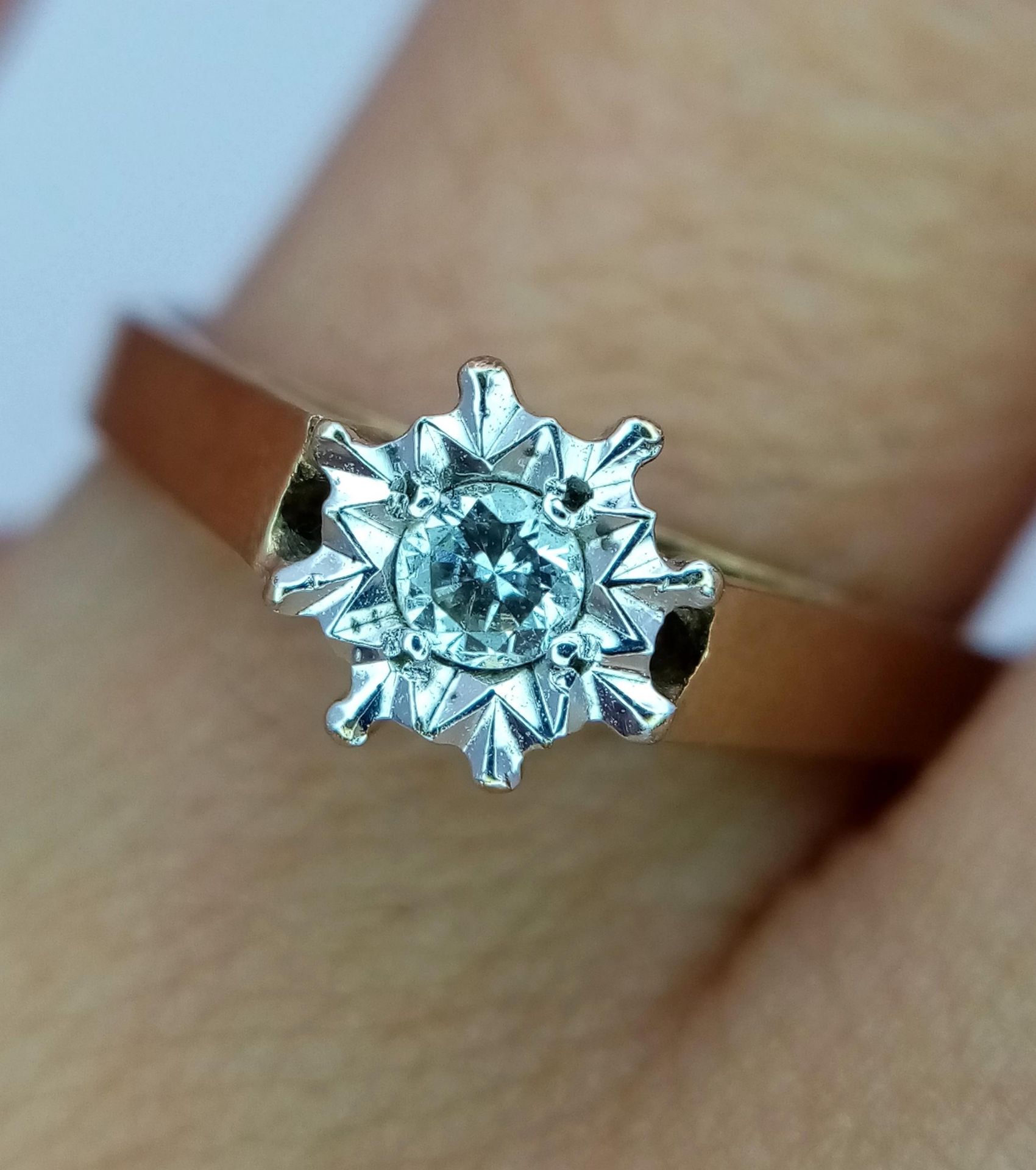 A 9K Yellow Gold Diamond Solitaire Ring. 0.15ct. Size K. 1.9g total weight. - Image 4 of 6