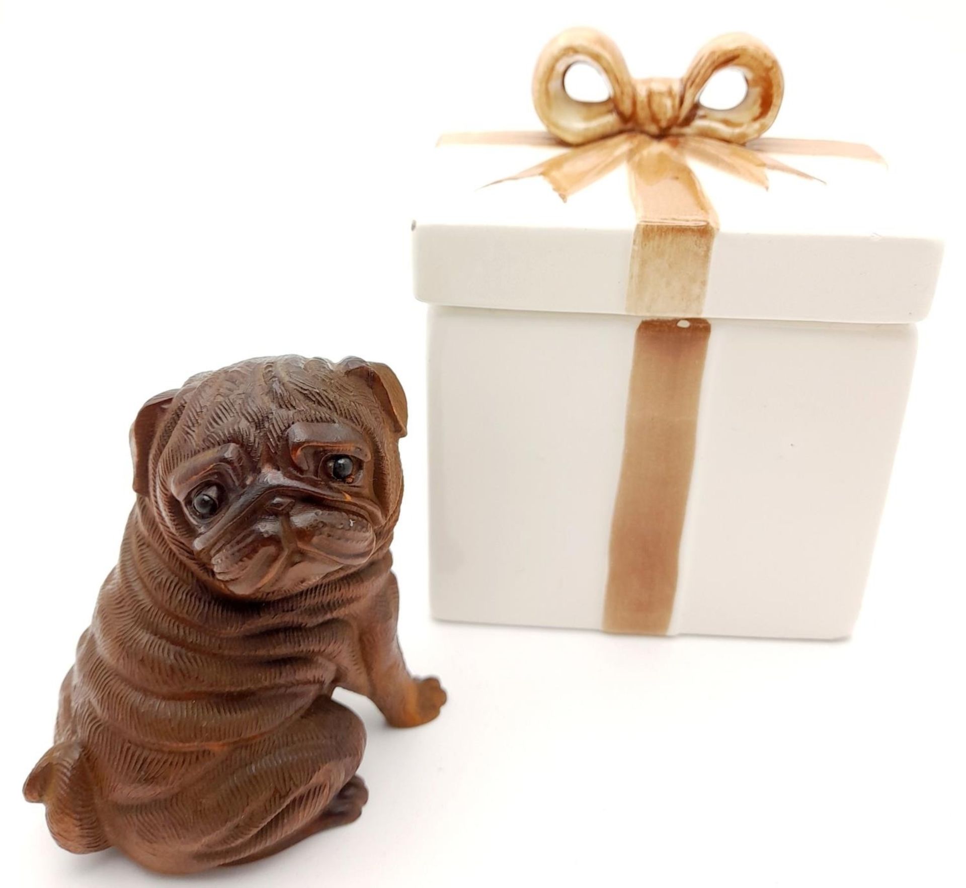 A very collectable, exquisitely hand carved on box wood Pug dog with amazing detail. Probably of - Image 6 of 6