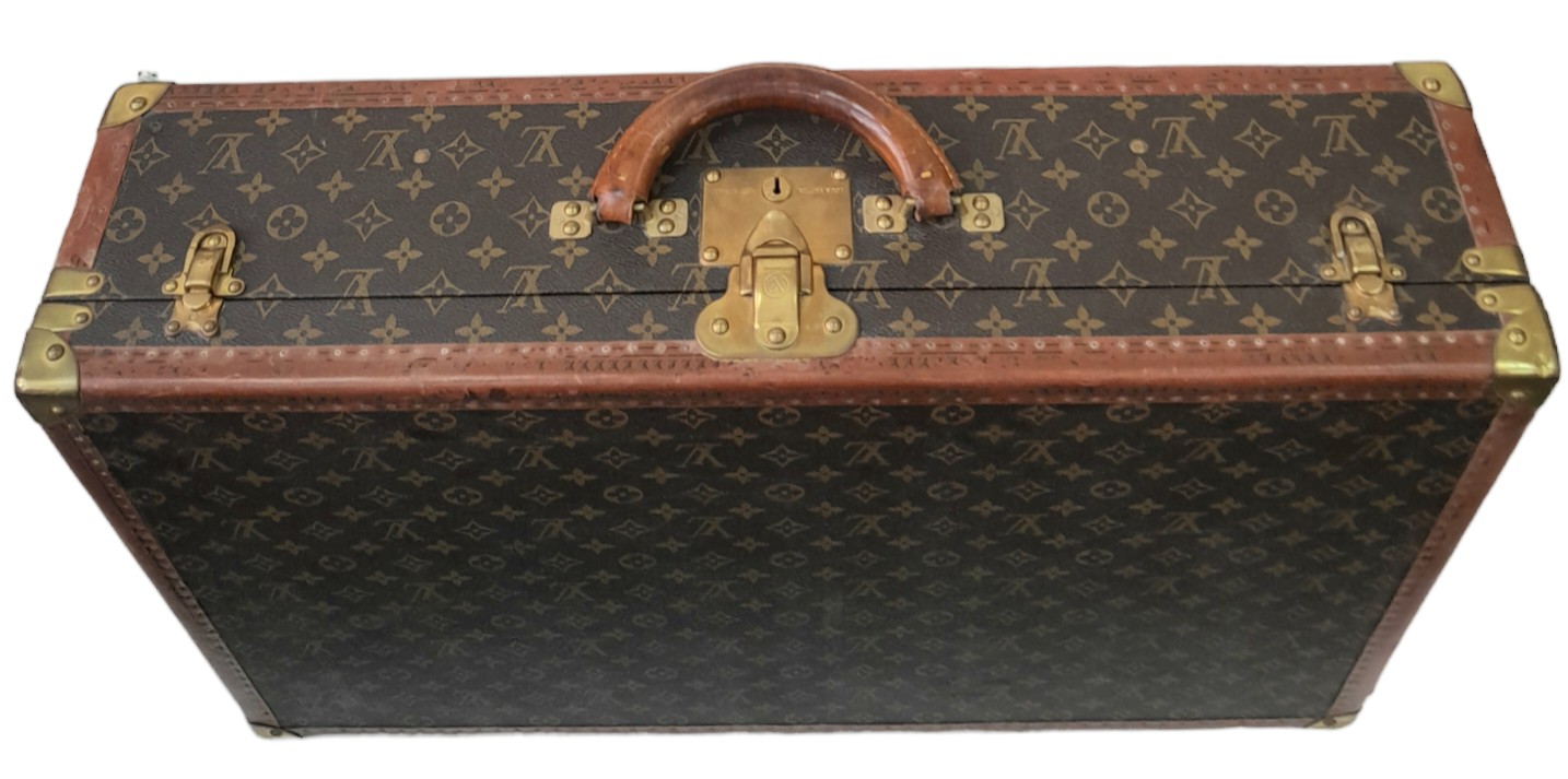 A Vintage Possibly Antique Louis Vuitton Suitcase. The last lot of our LV trilogy. Canvas monogram - Image 3 of 13