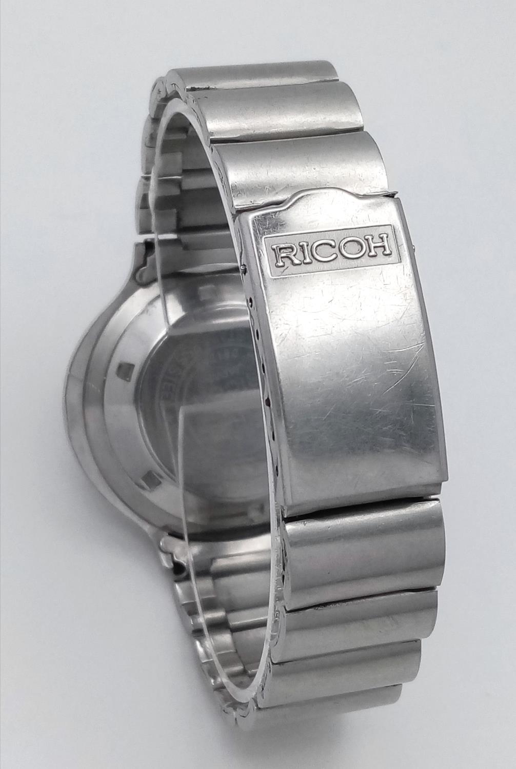 A Vintage Ricoh 21 Jewels Automatic Gents Watch. Stainless steel bracelet and case - 41mm. Black - Image 5 of 7
