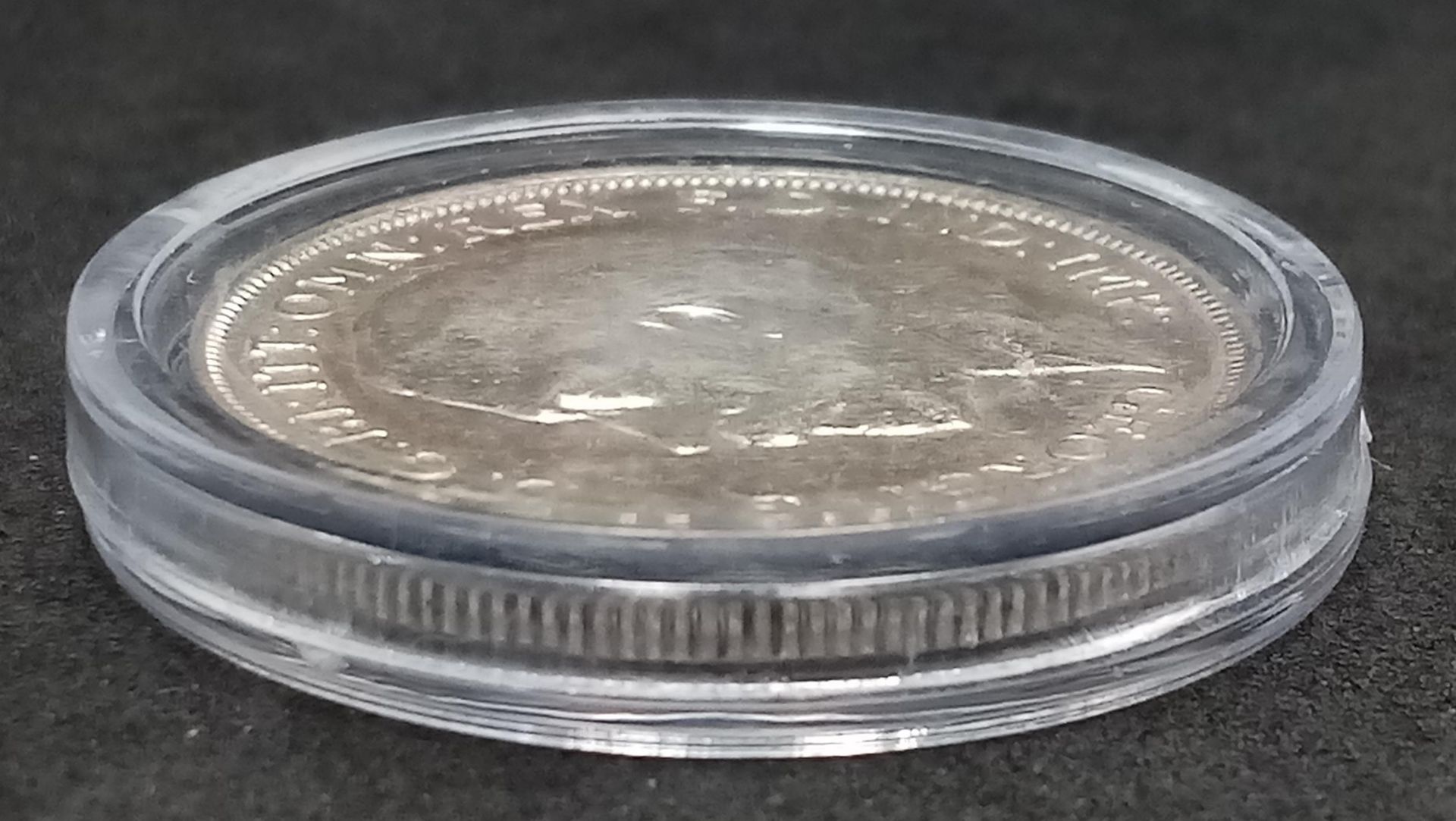 An Uncirculated 1916 Silver George V Coin. - Bild 3 aus 3