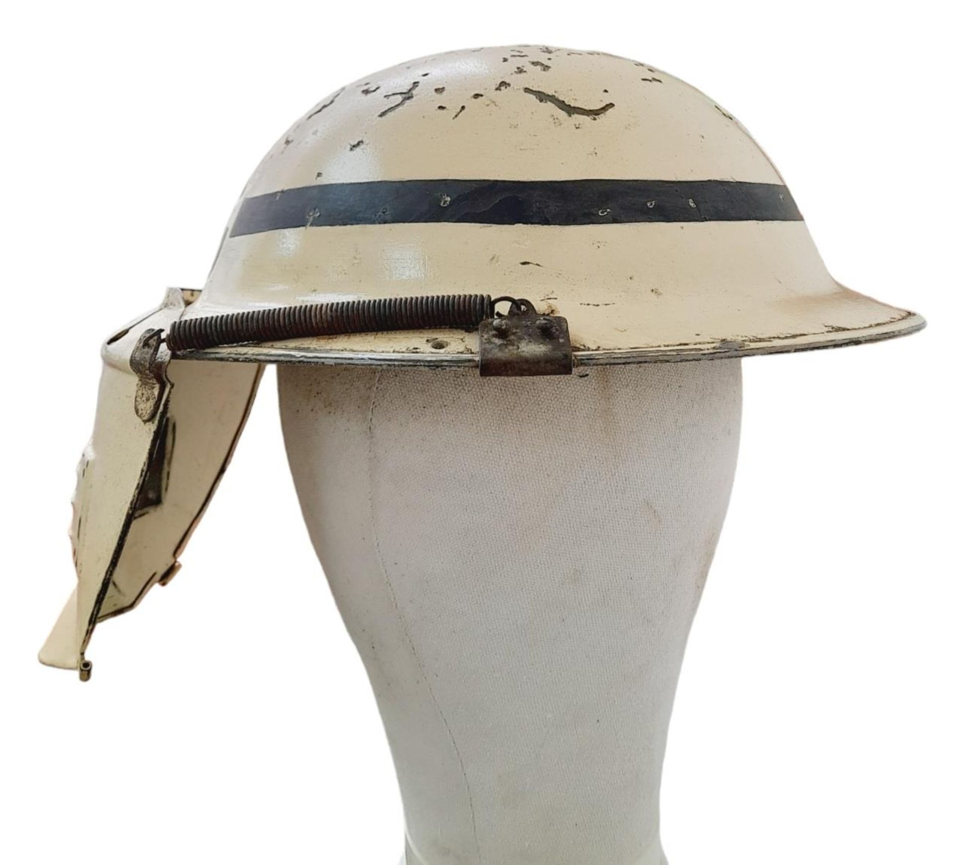 WW2 British Home Front Head Fire Guard’s Helmet and Visor. - Bild 5 aus 7
