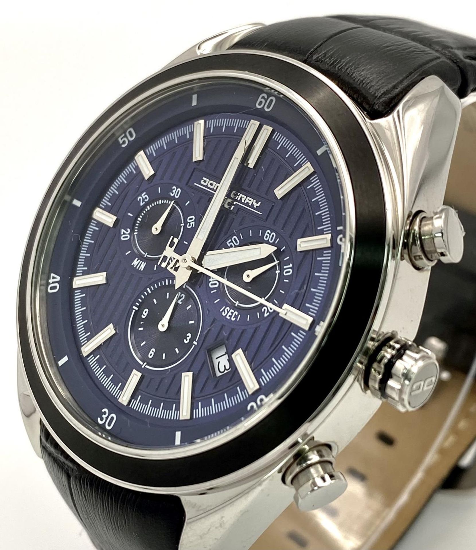 A Jorg Gray Chronograph Gents Watch. Black leather strap. Stainless steel case - 45mm. Blue dial - Image 3 of 8