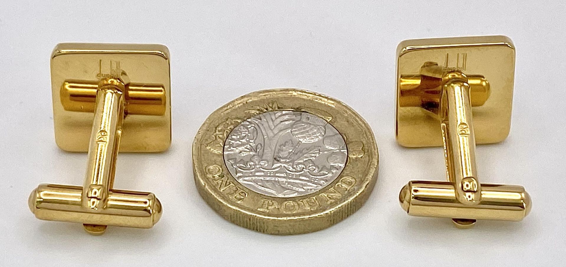 An Excellent Condition Pair of Square Yellow Gold Gilt Tortoiseshell Cufflinks by Dunhill in their - Bild 7 aus 9