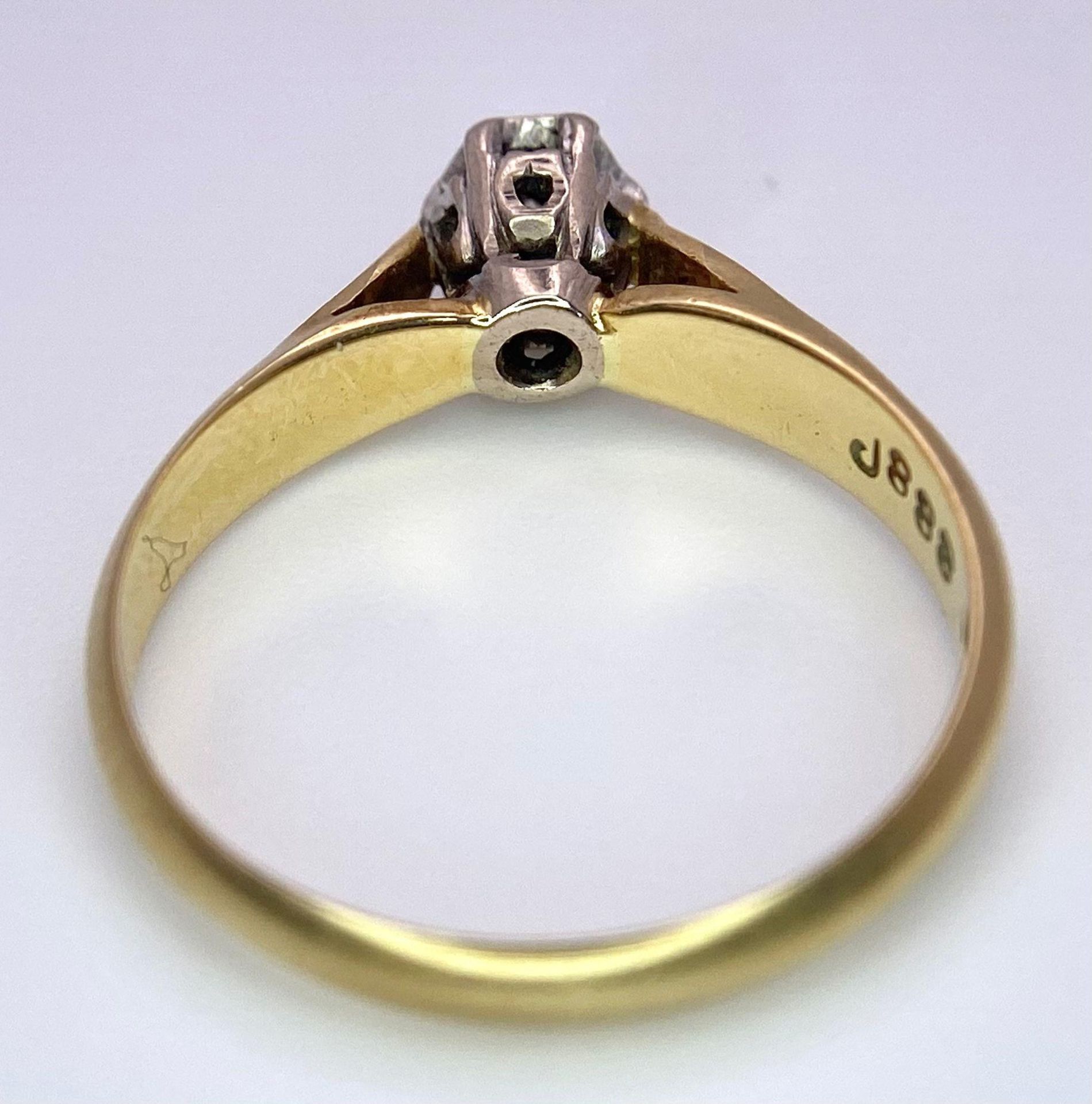 A Vintage 18K Yellow Gold Diamond Solitaire Ring. Size L. 2.41g total weight. Full UK hallmarks. - Image 5 of 5