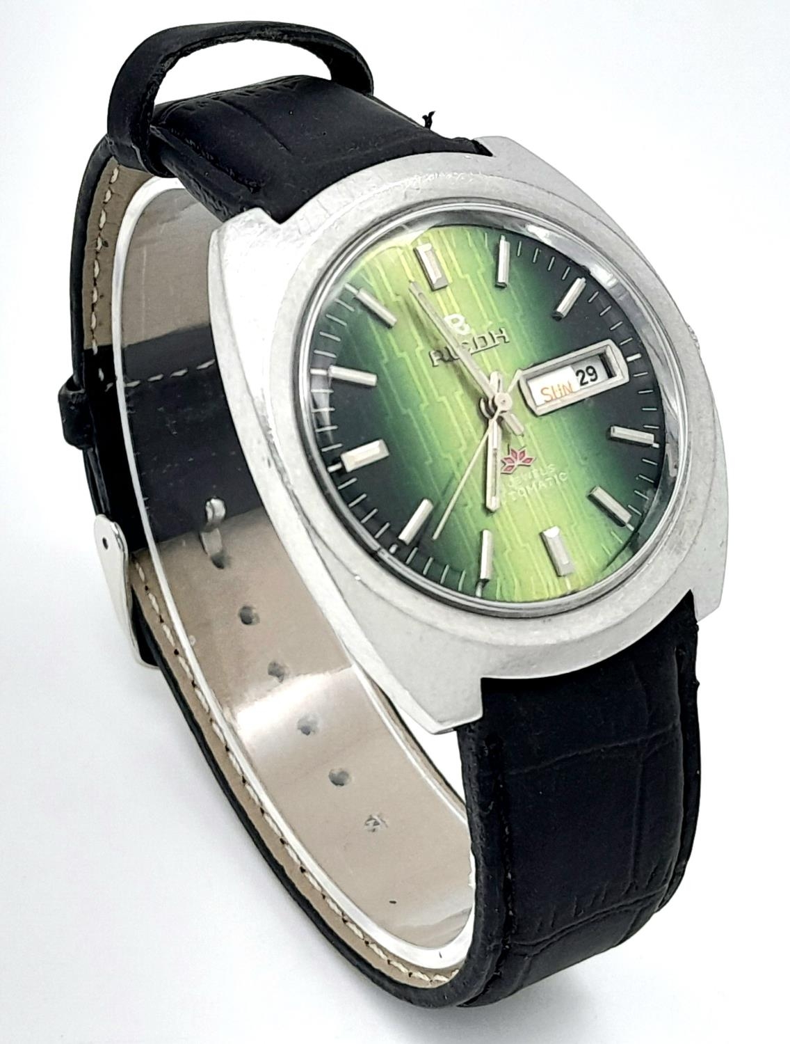 A Vintage Ricoh Automatic Gents Watch. Black leather strap. Stainless steel case - 38mm. Green - Image 3 of 6