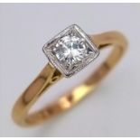 A 18K YELLOW GOLD & PLATINUM DIAMOND SOLITAIRE RING 0.15CT 2.6G SIZE M/N SPAS 9001