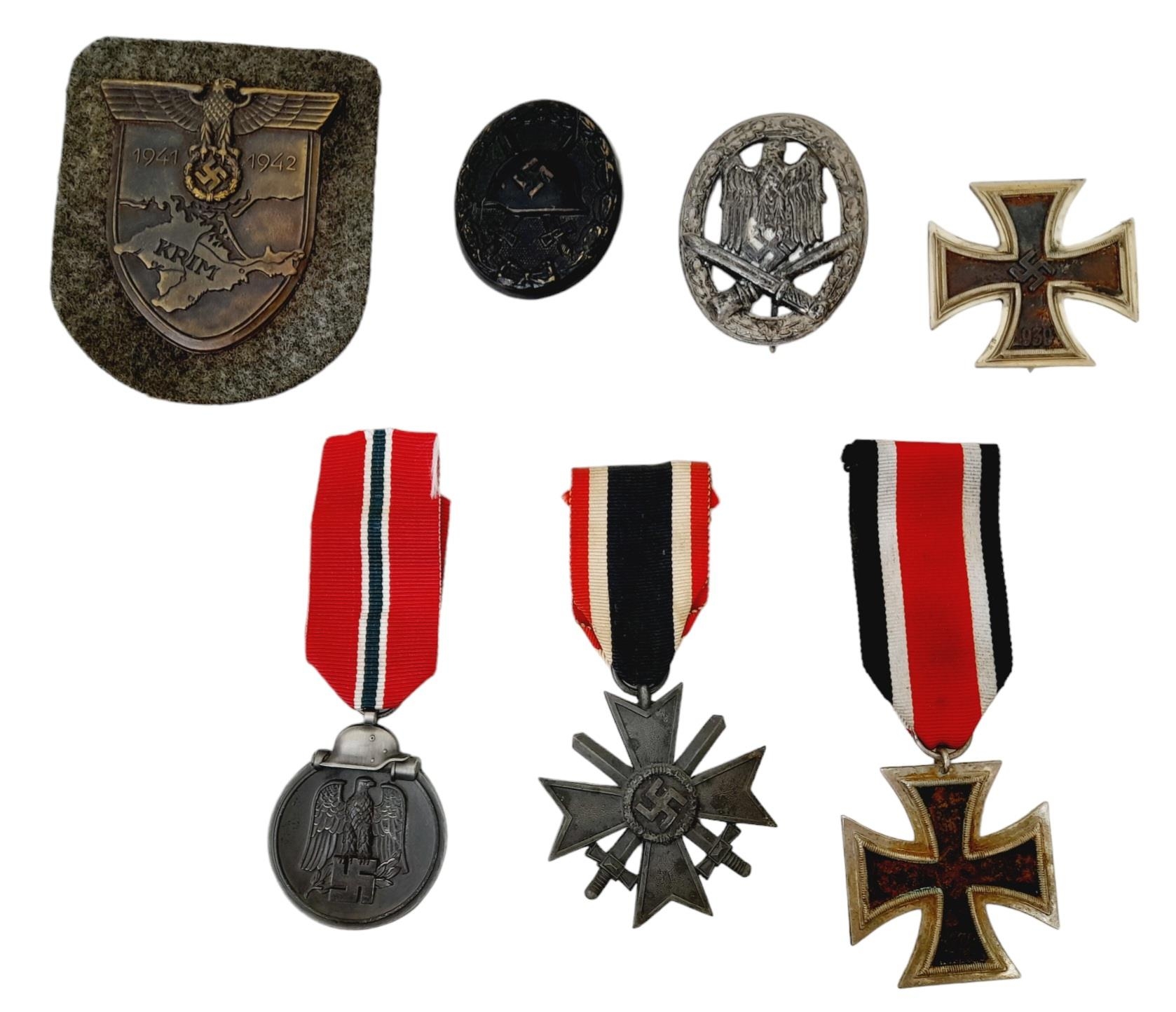 WW2 German Wehrpass & Awards to Leutnant Alfons Macowiak who served with several Panzerjäger (Tank - Image 2 of 4