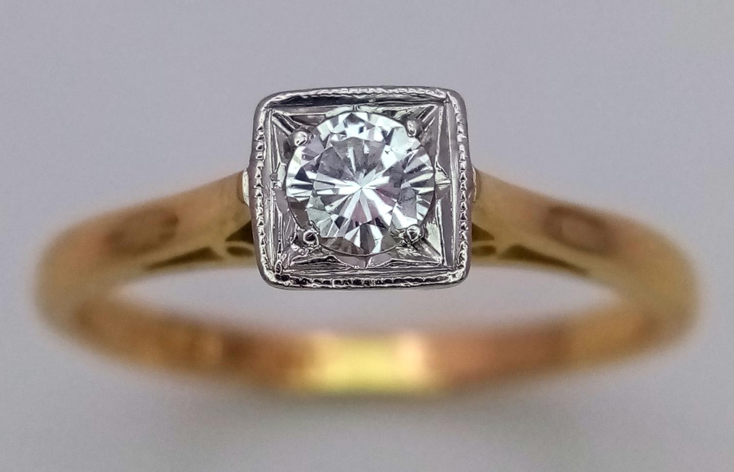 A 18K YELLOW GOLD & PLATINUM DIAMOND SOLITAIRE RING 0.15CT 2.6G SIZE M/N SPAS 9001 - Image 2 of 5