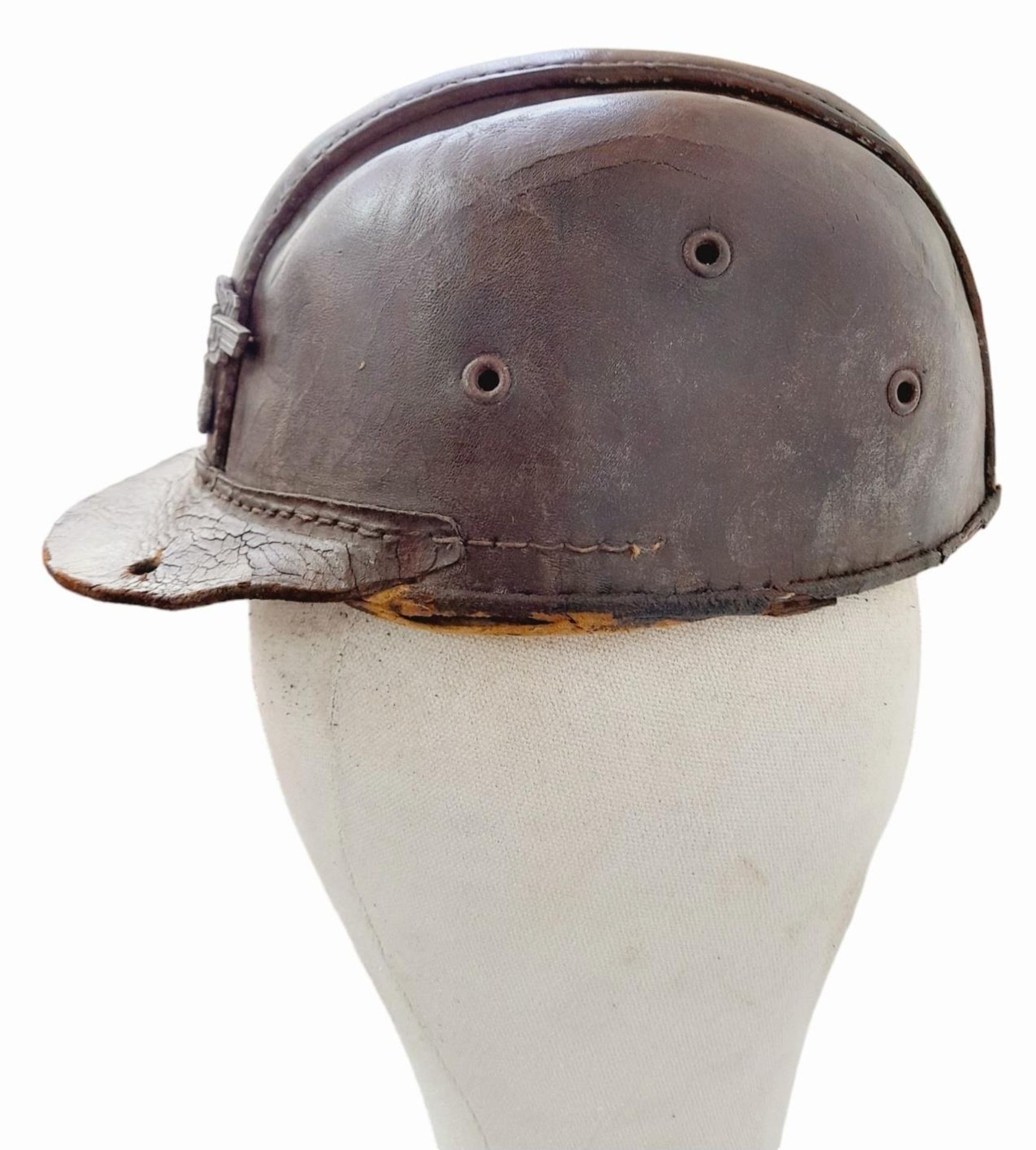 Early 1930’s German Motorcycle Crash Helmet and liner with an NSKK Badge on the front. - Bild 2 aus 6