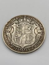 1915 SILVER HALF CROWN in Very Fine Condition. Having clear raised definition to both sides.