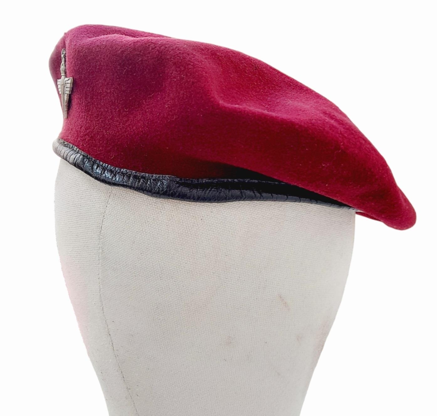 1943 Dated British Paratrooper Beret, The leather banding is coming away from the actual beret in - Image 3 of 5