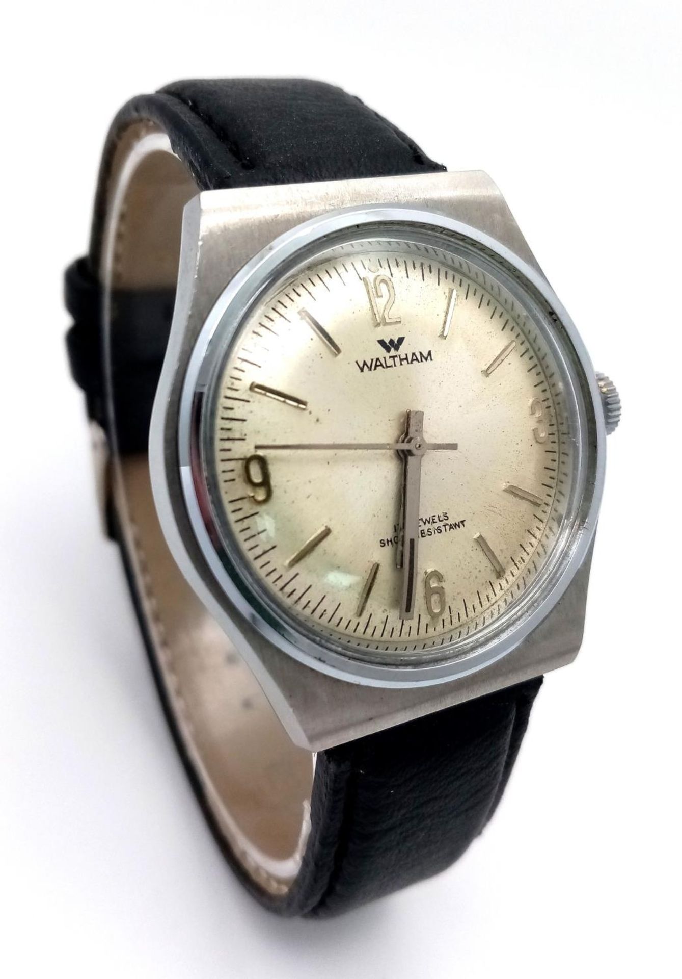 A Vintage Waltham 17 Jewel Automatic Gents Watch. Black leather strap. Stainless steel case - - Image 3 of 6